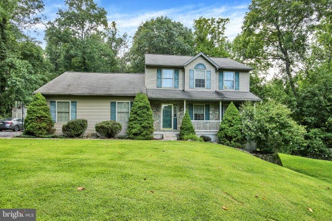 Homes For Sale - 306 Mountain Avenue<br/> Berks County, ROBESONIA, PA 19551