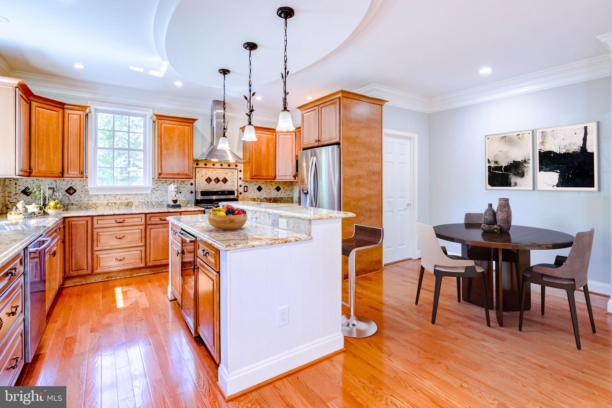 WEST LAWN - Residential