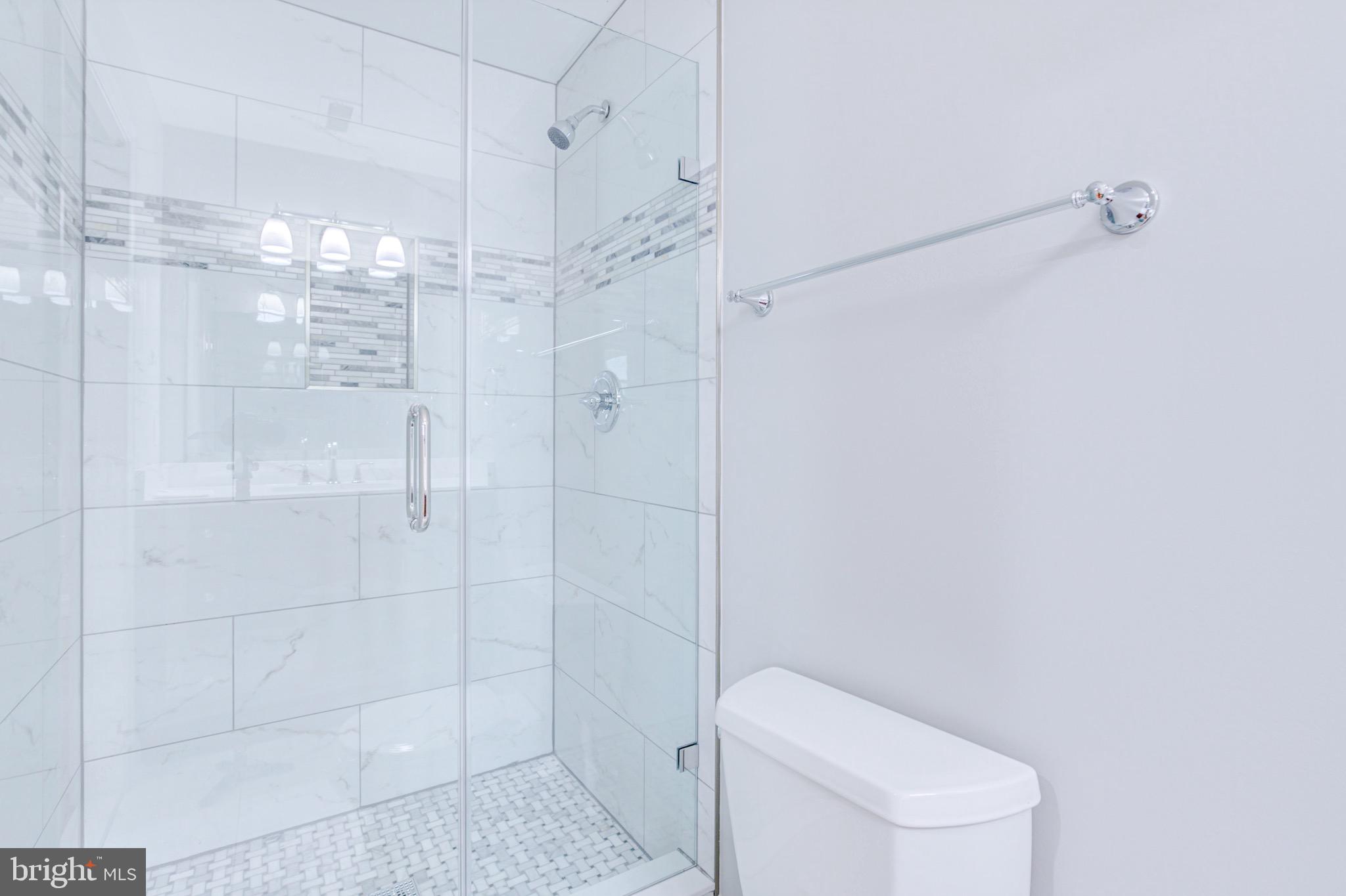 WEST LAWN - Residential