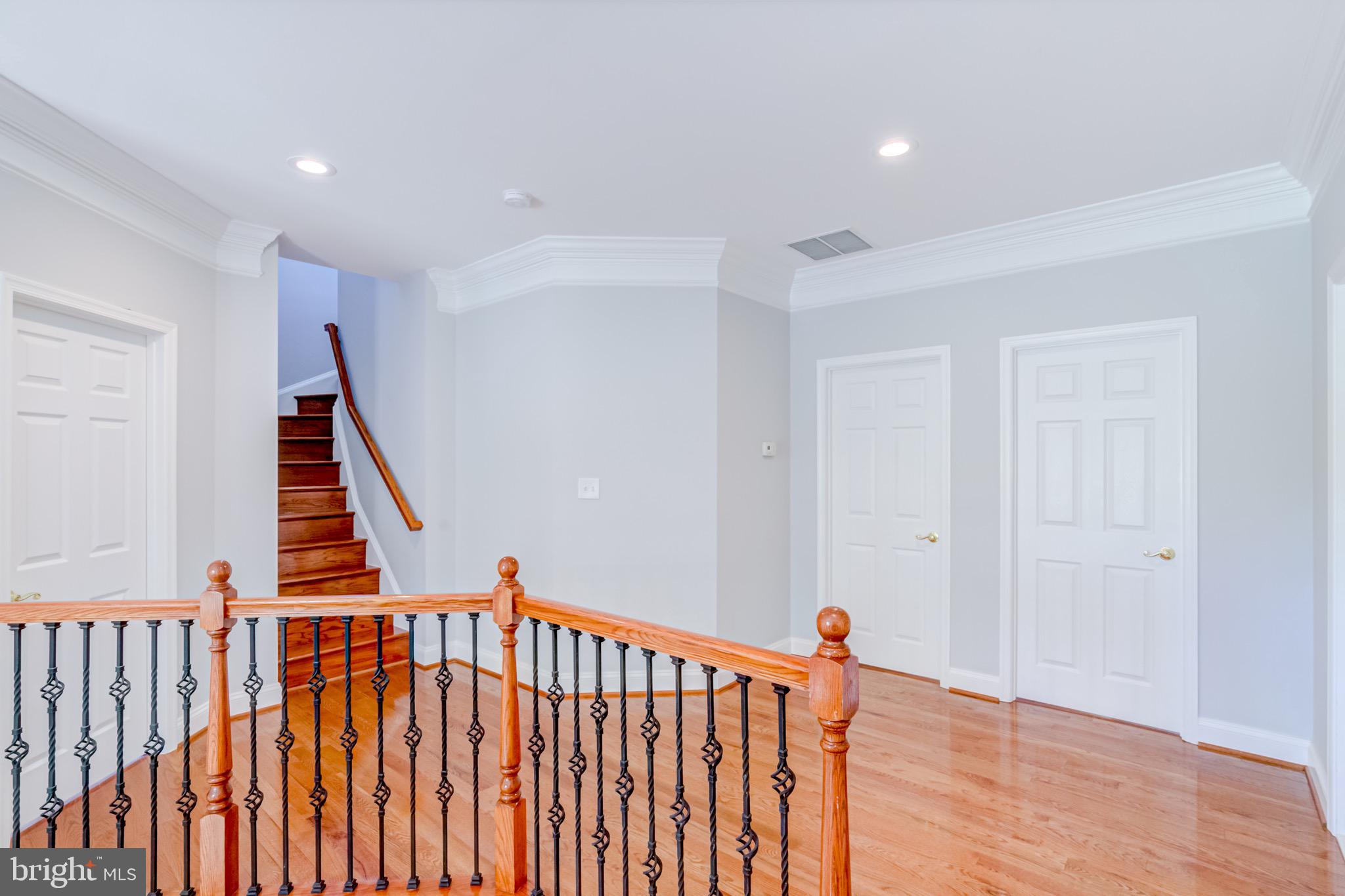 WEST LAWN - Residential