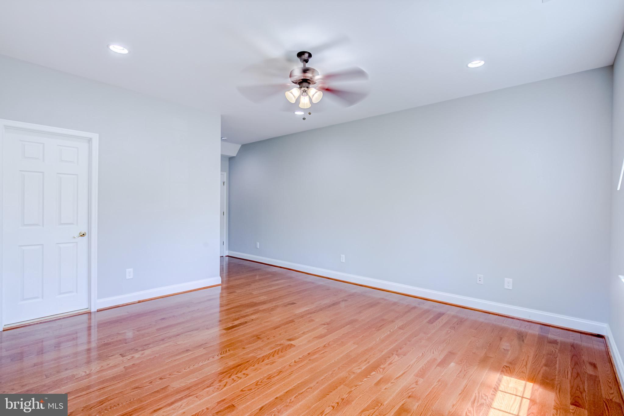 WEST LAWN - Residential