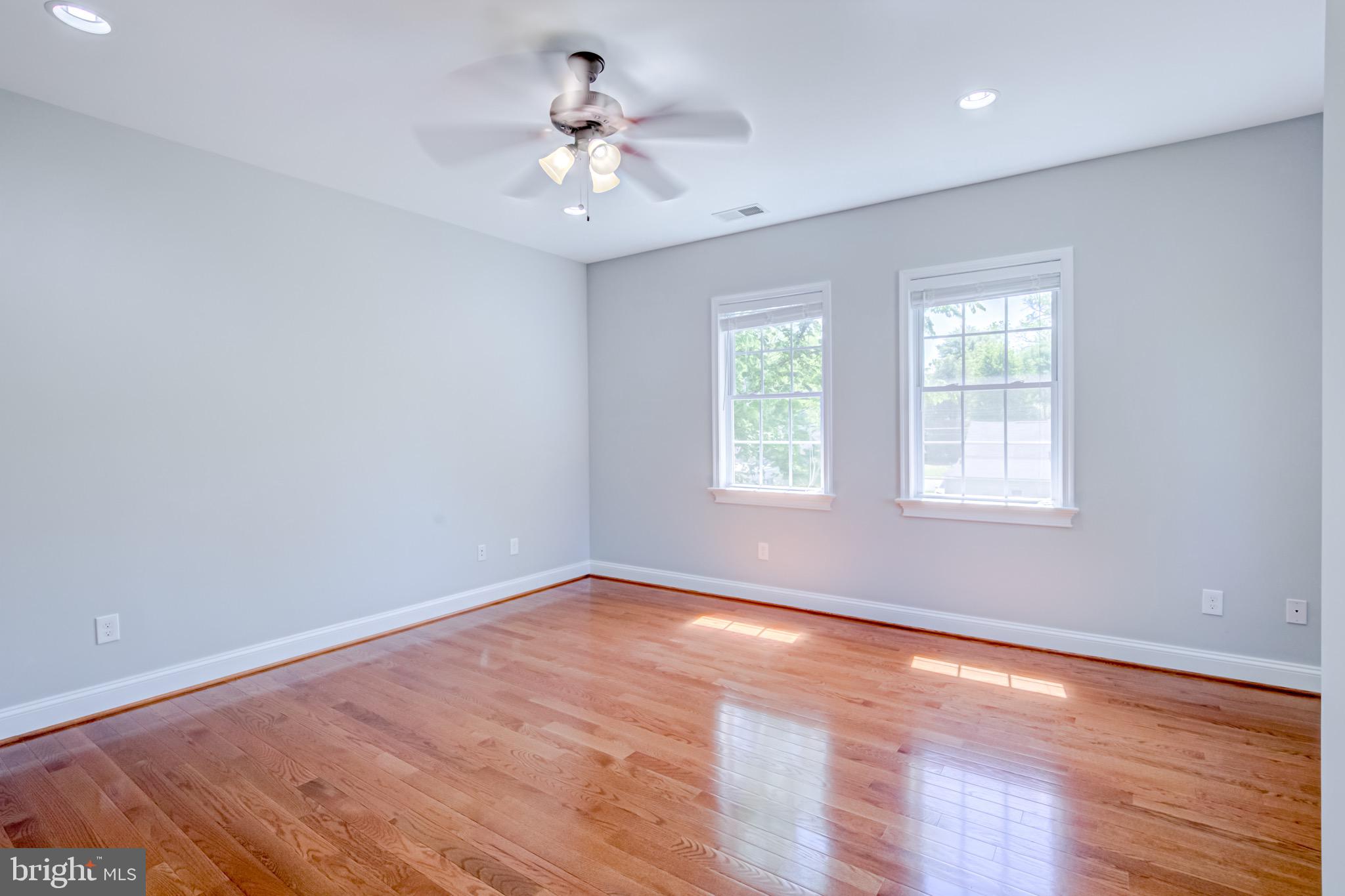 WEST LAWN - Residential