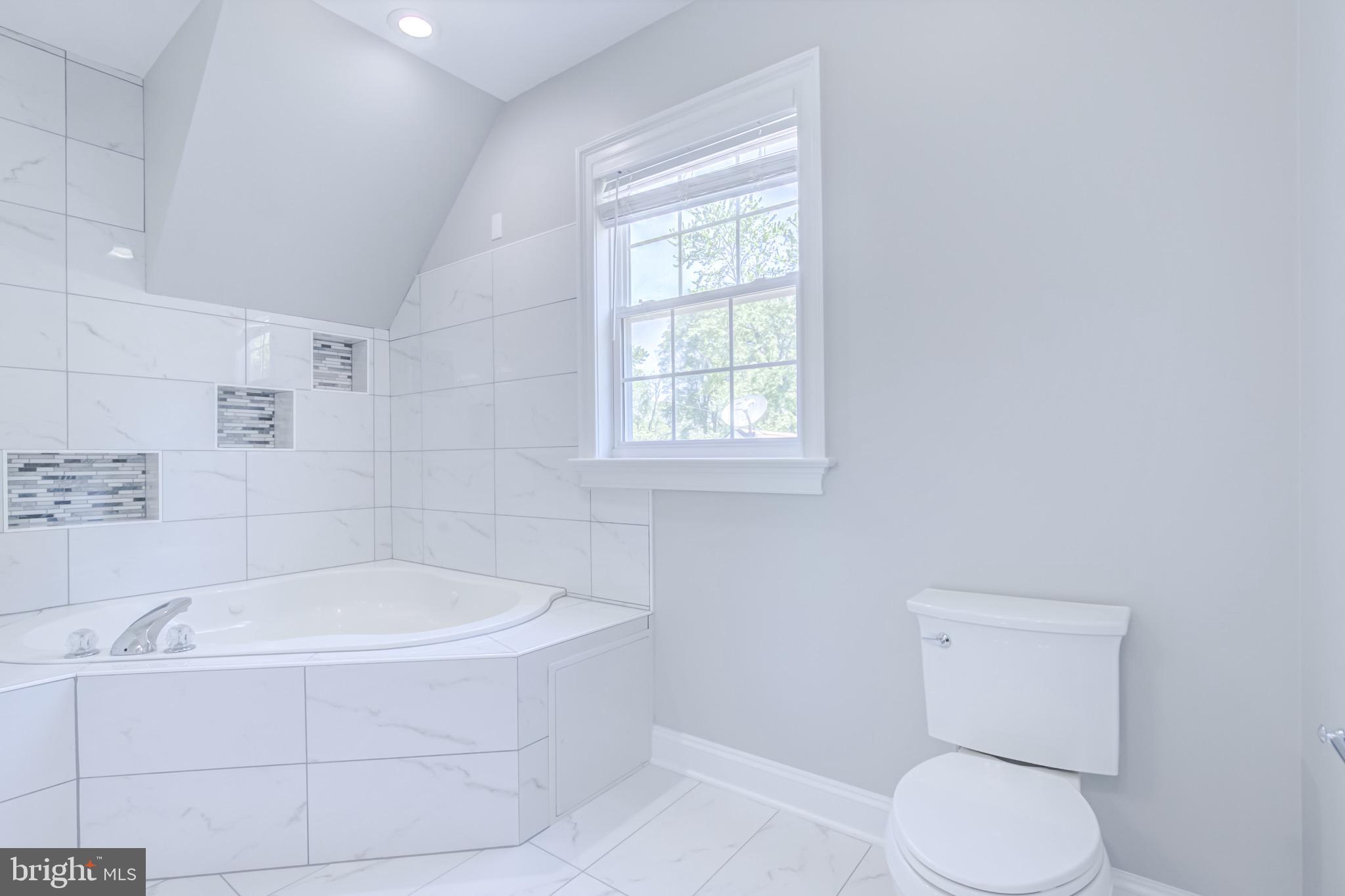 WEST LAWN - Residential