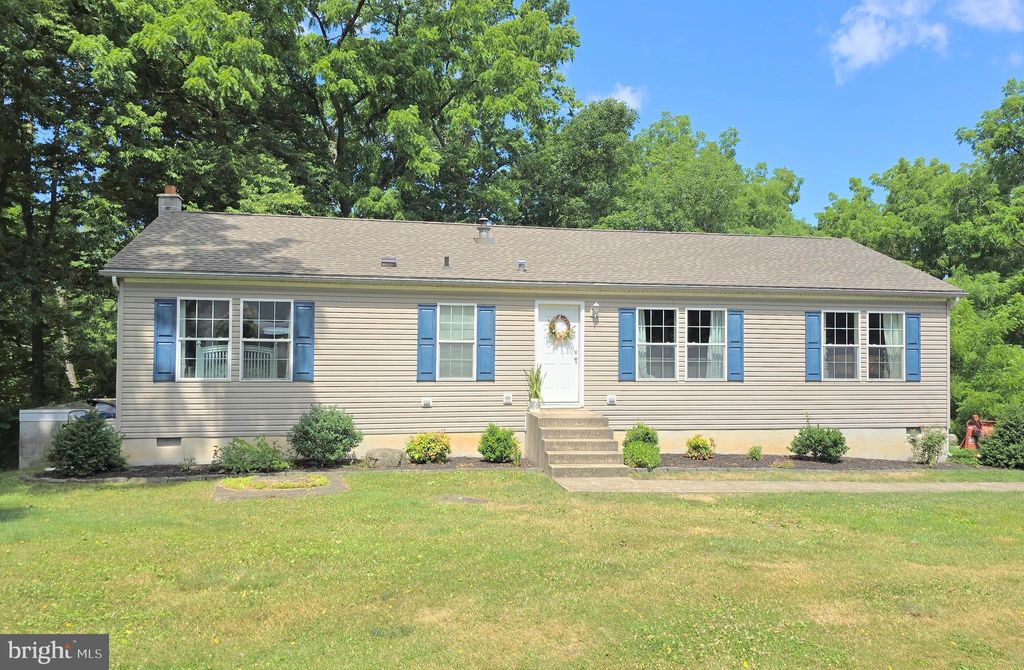 Photo of 75 N Perry Street, Elizabethtown, PA 17022 (MLS # PALA2052996)
