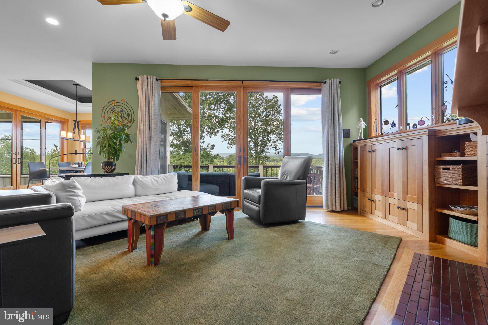 PEYTON FARMS - Residential