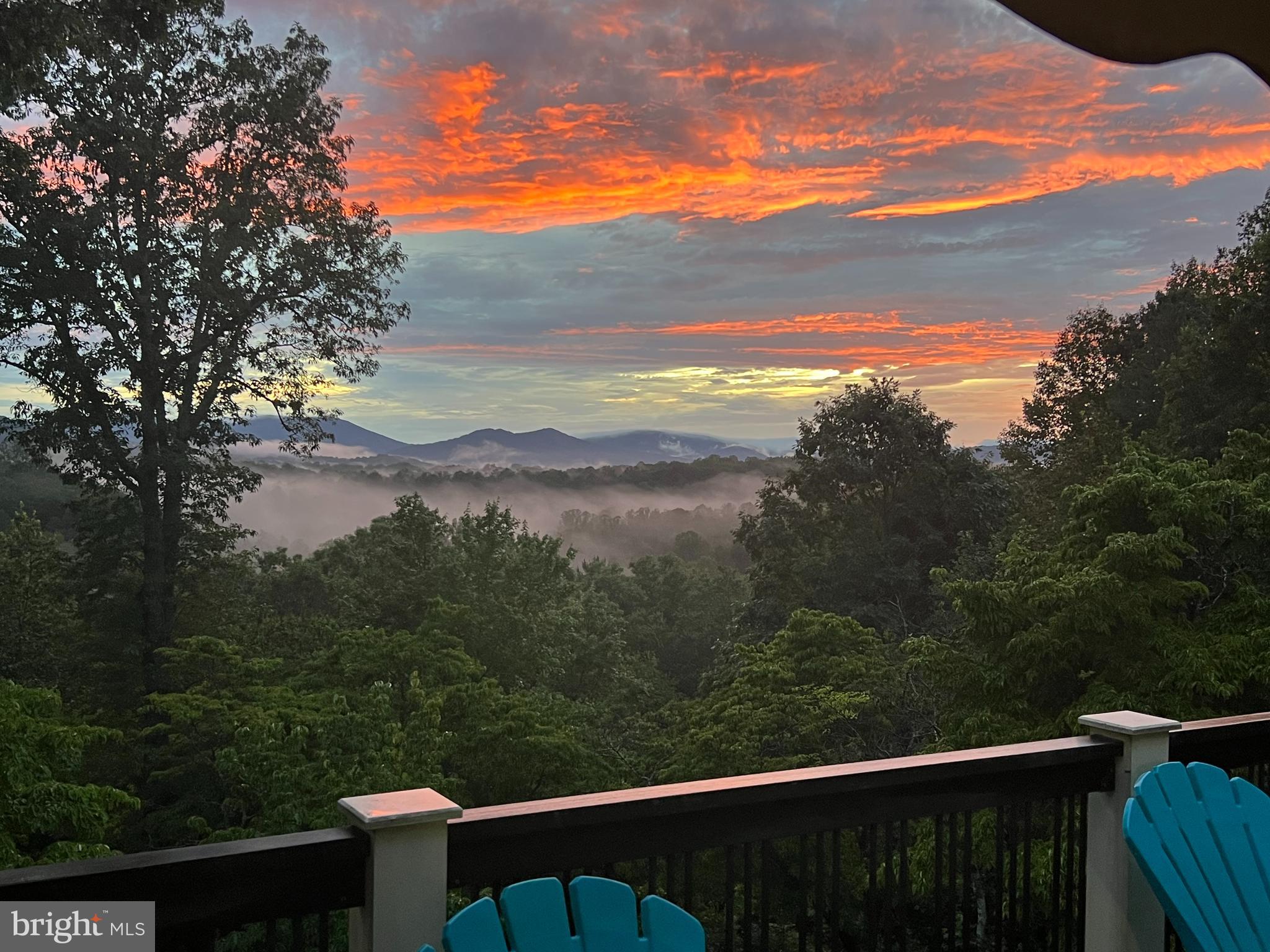 210 GRAND VIEW ROAD