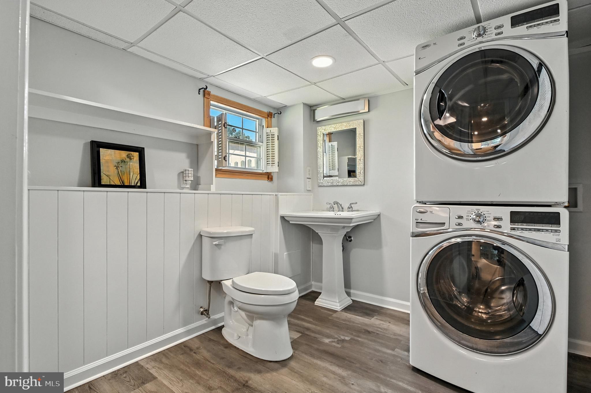 PINE GROVE HOMES - Residential