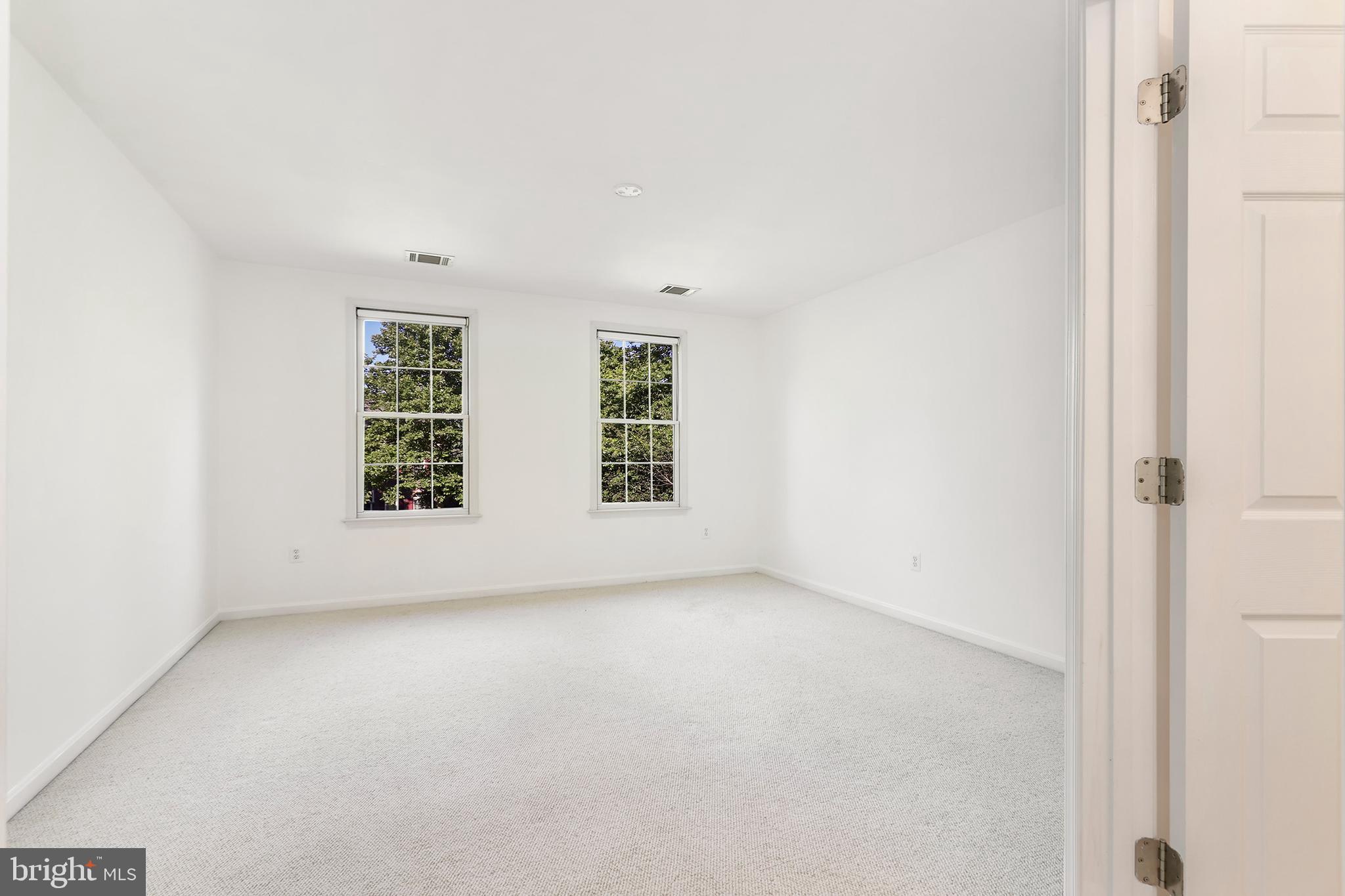 GOVERNORS RUN - Residential