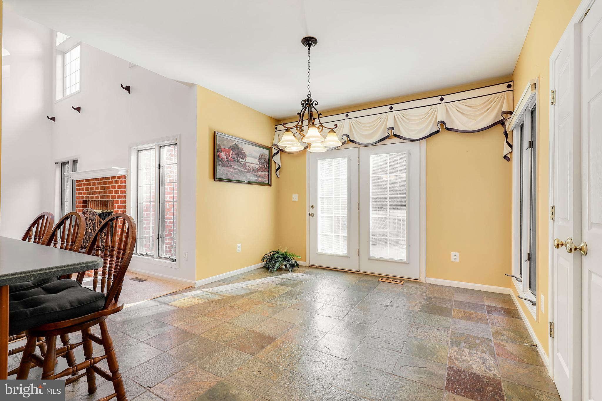 GOVERNORS RUN - Residential