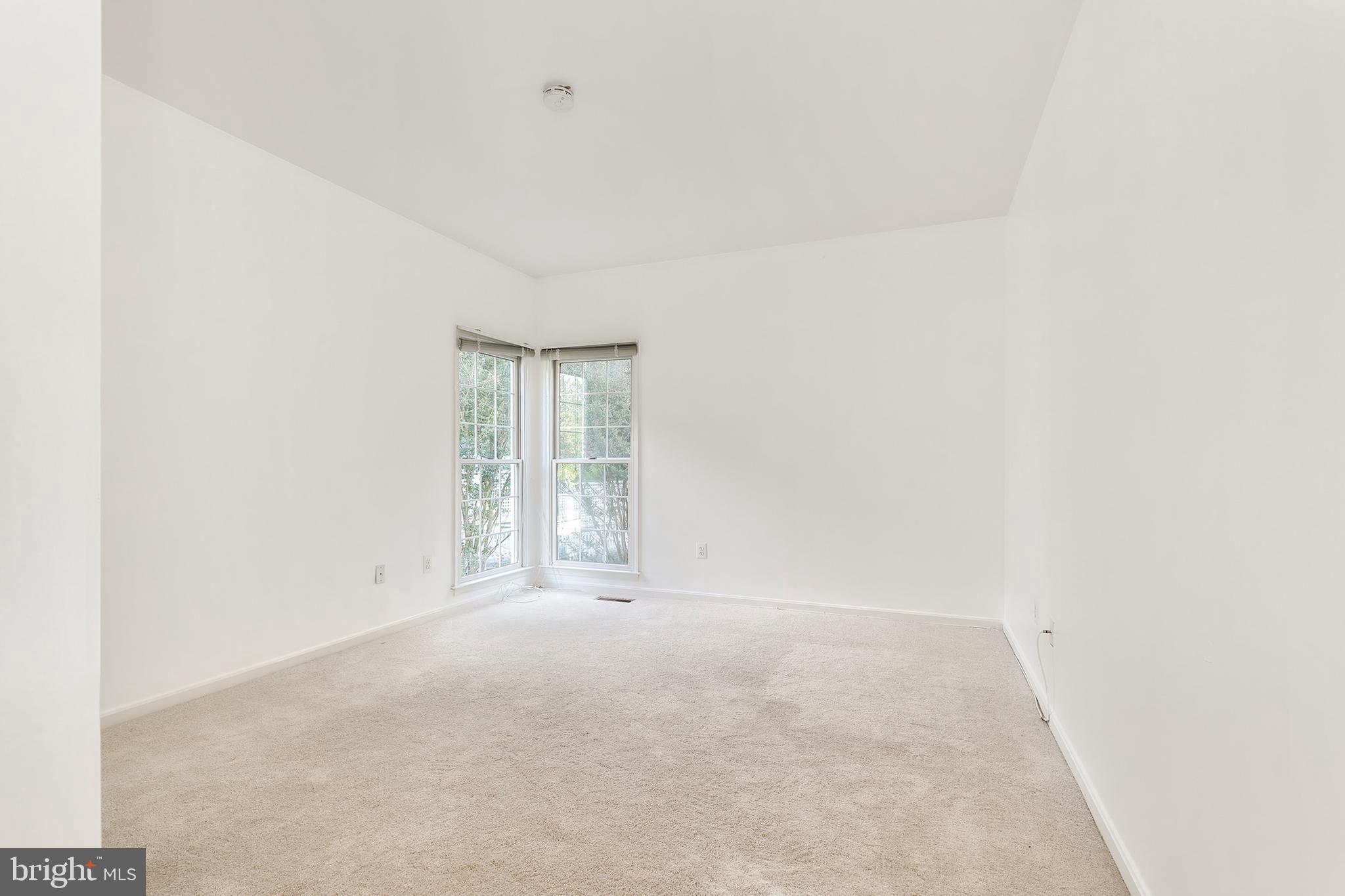 GOVERNORS RUN - Residential