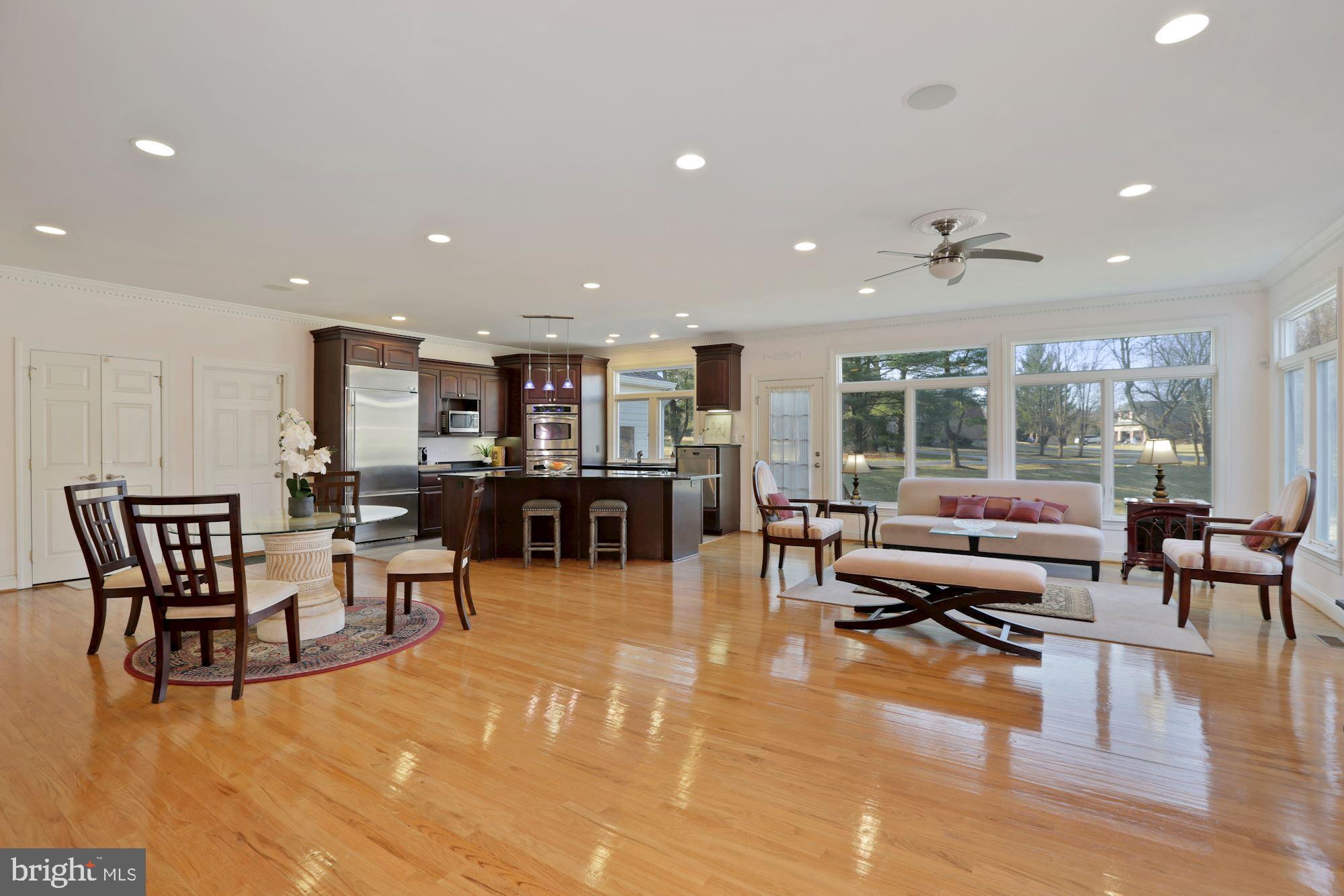 GLEN MILL KNOLLS - Residential