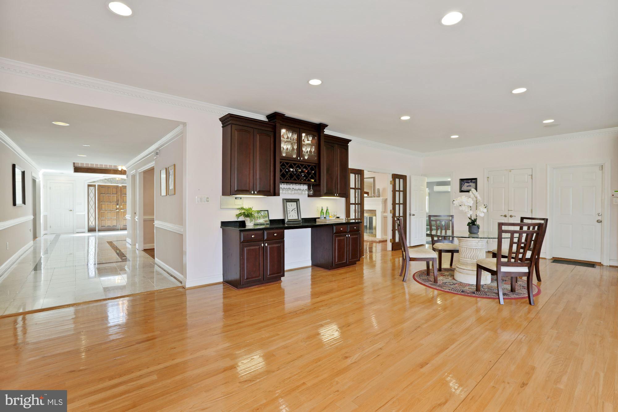 GLEN MILL KNOLLS - Residential