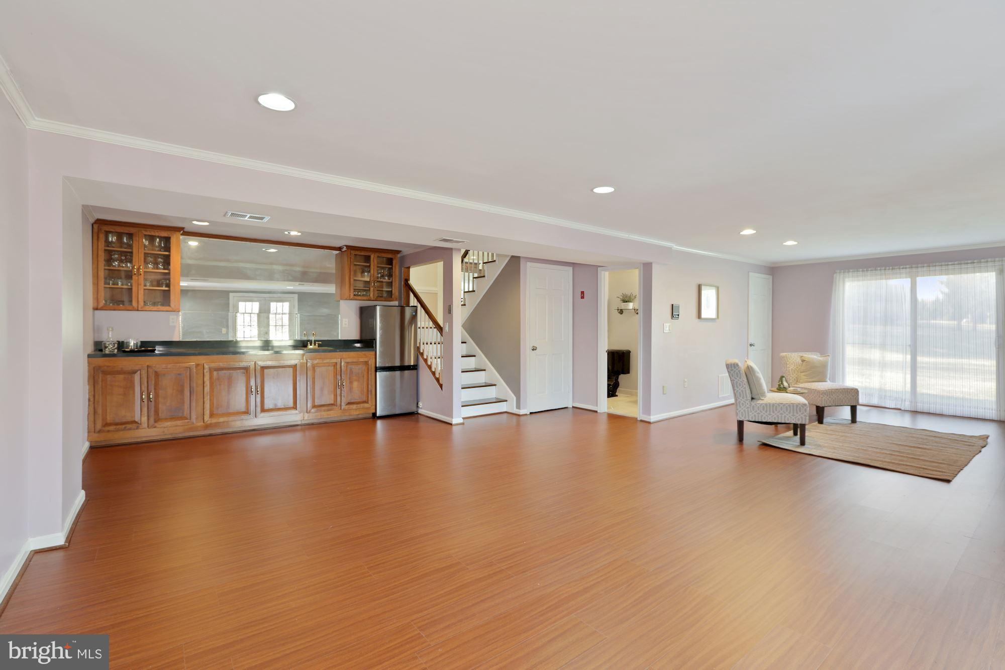 GLEN MILL KNOLLS - Residential