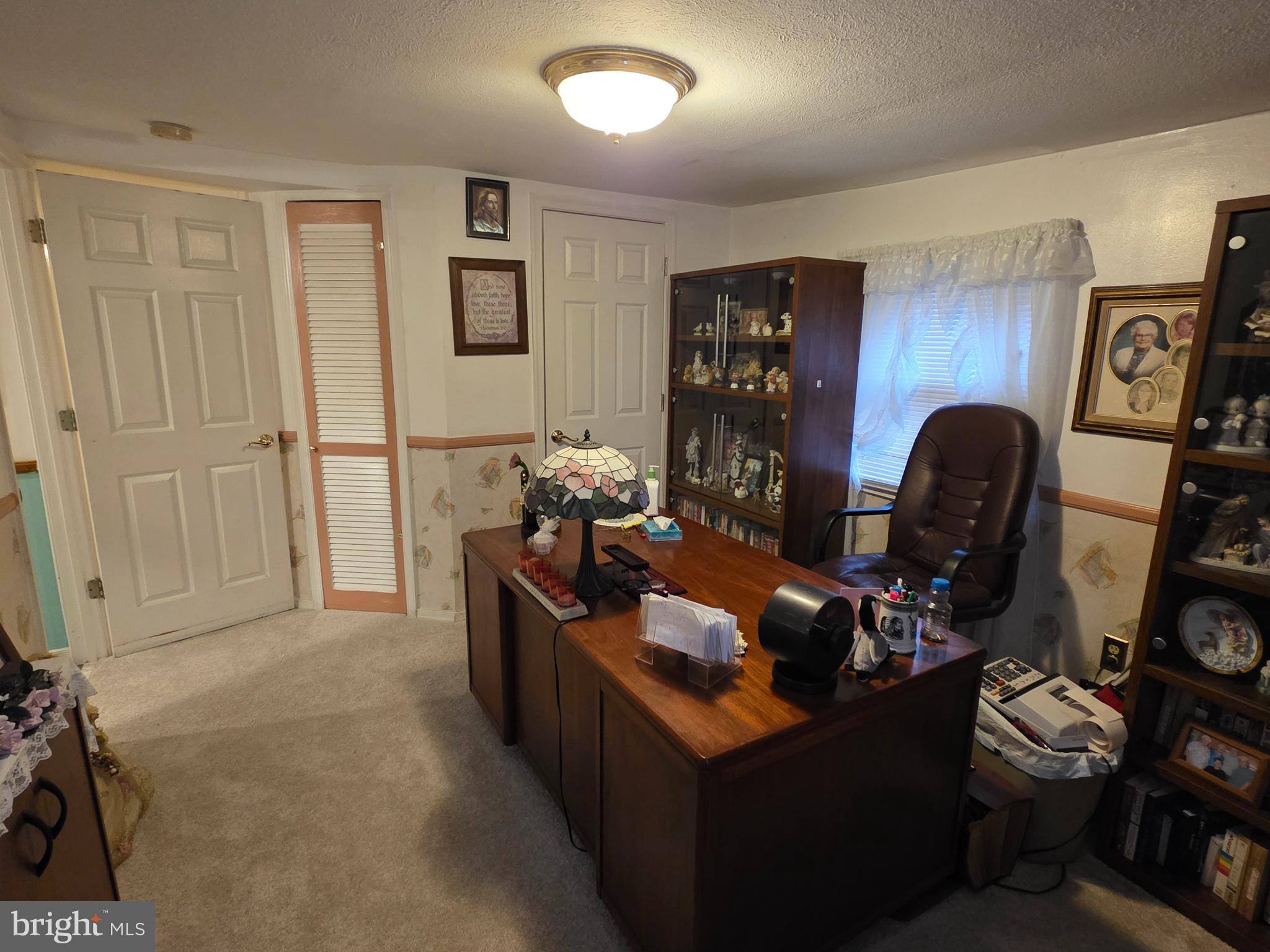 CRESTWOOD ACRES - Residential