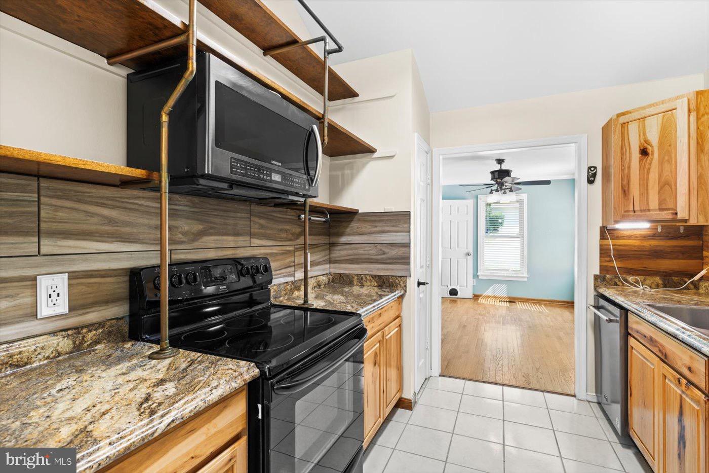 WILLOW OAKS - Residential