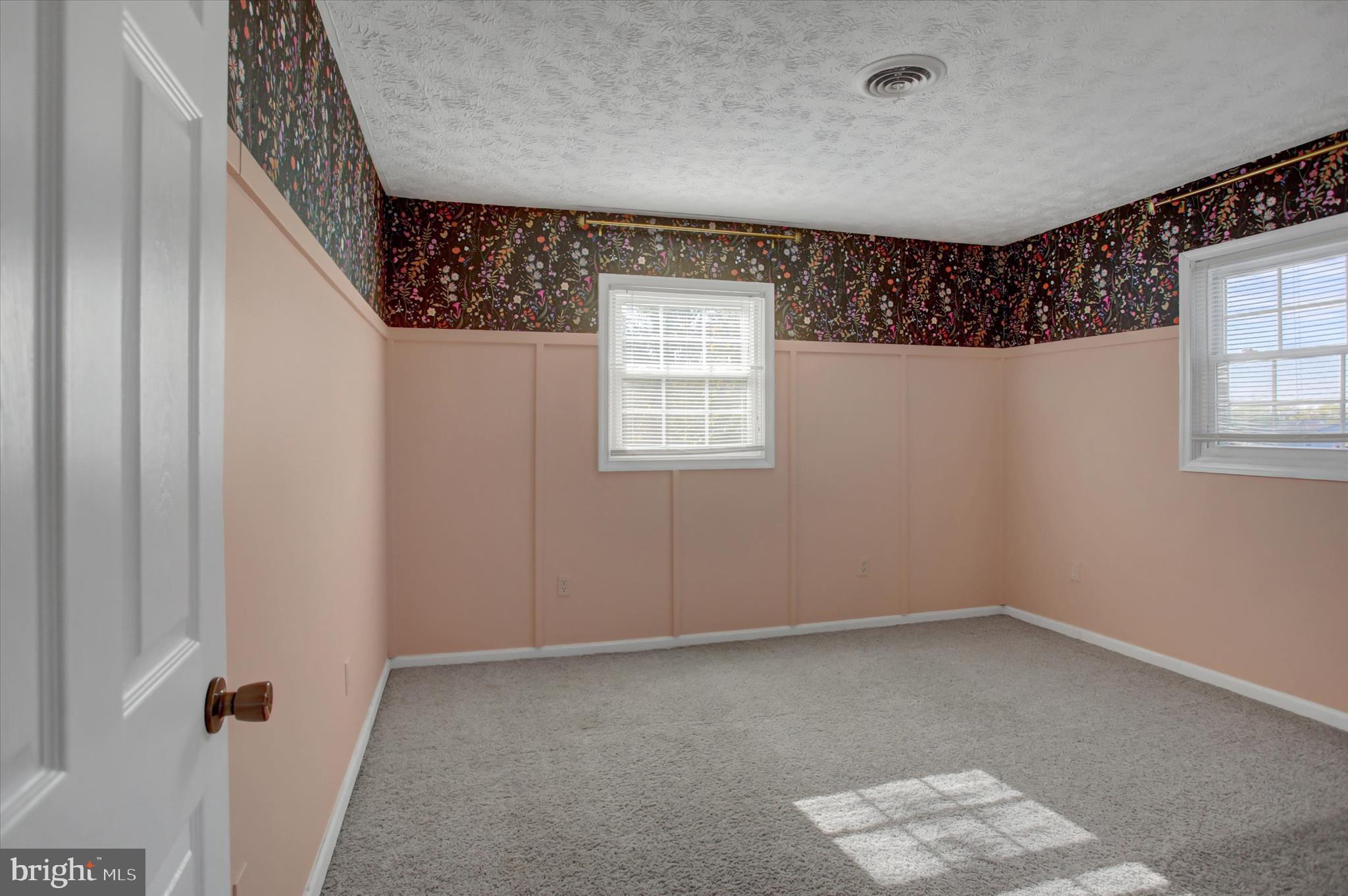 NOTTINGHAM DRIVE - Residential Lease