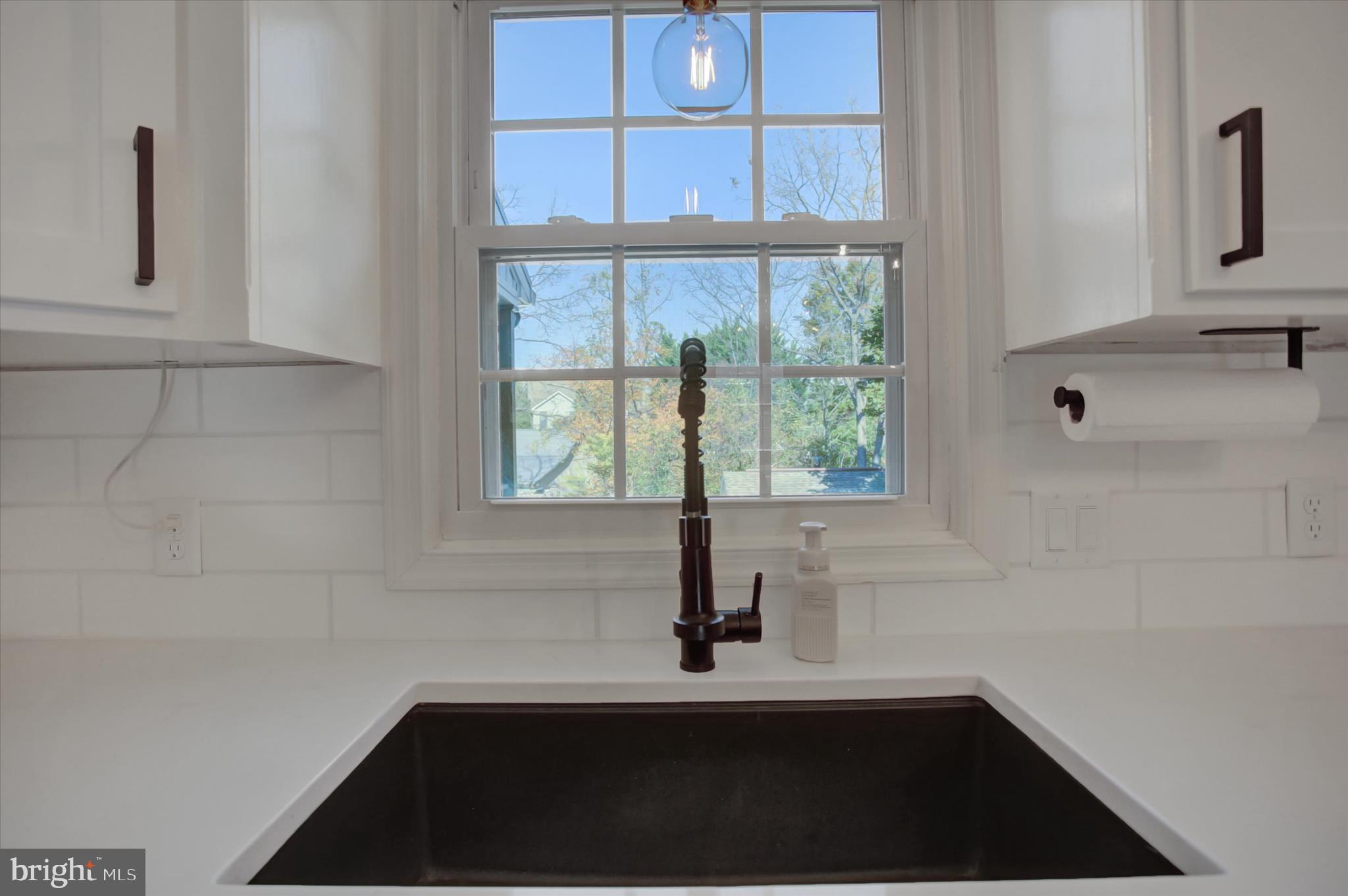 NOTTINGHAM DRIVE - Residential Lease