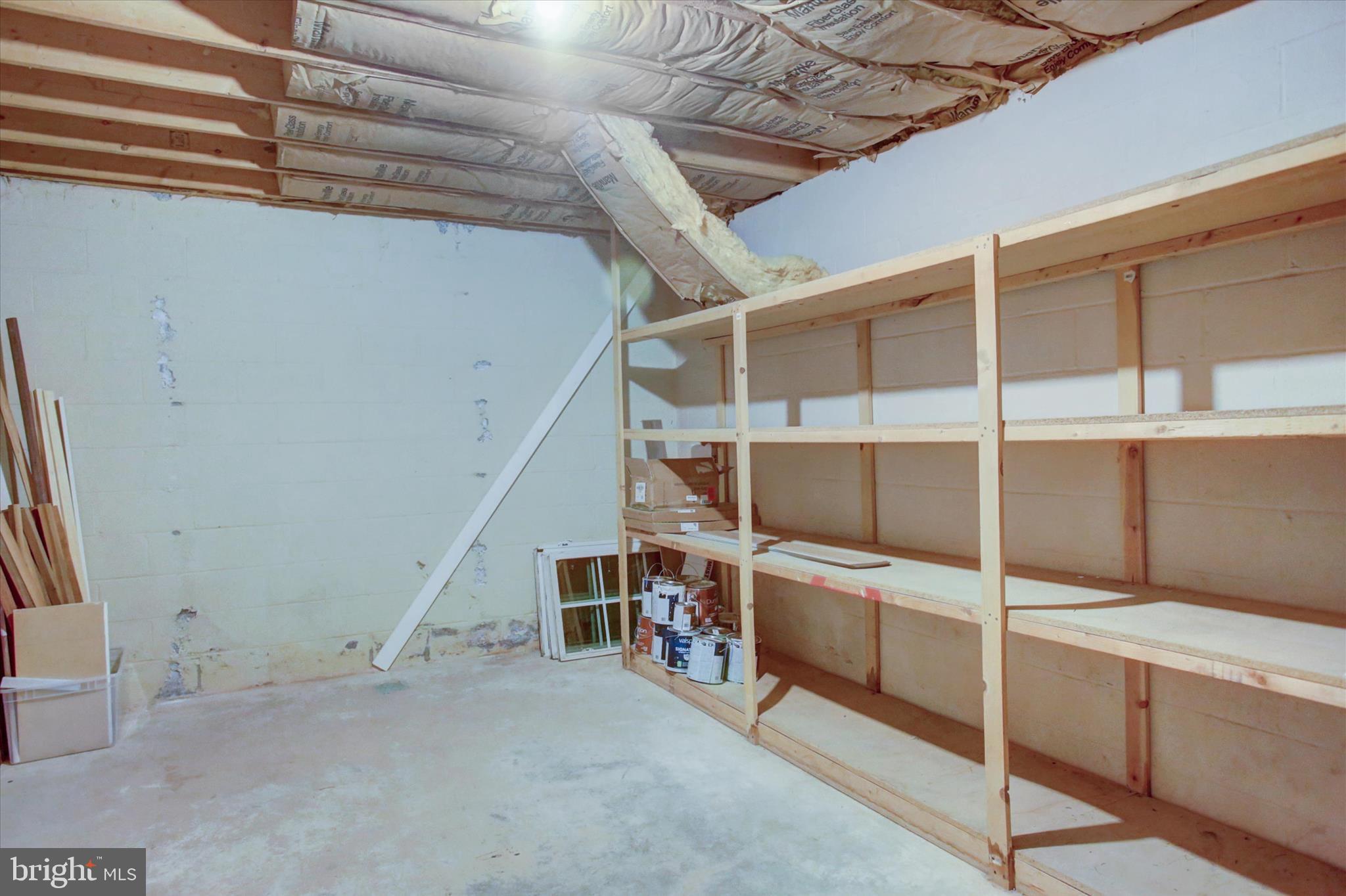 NOTTINGHAM DRIVE - Residential Lease