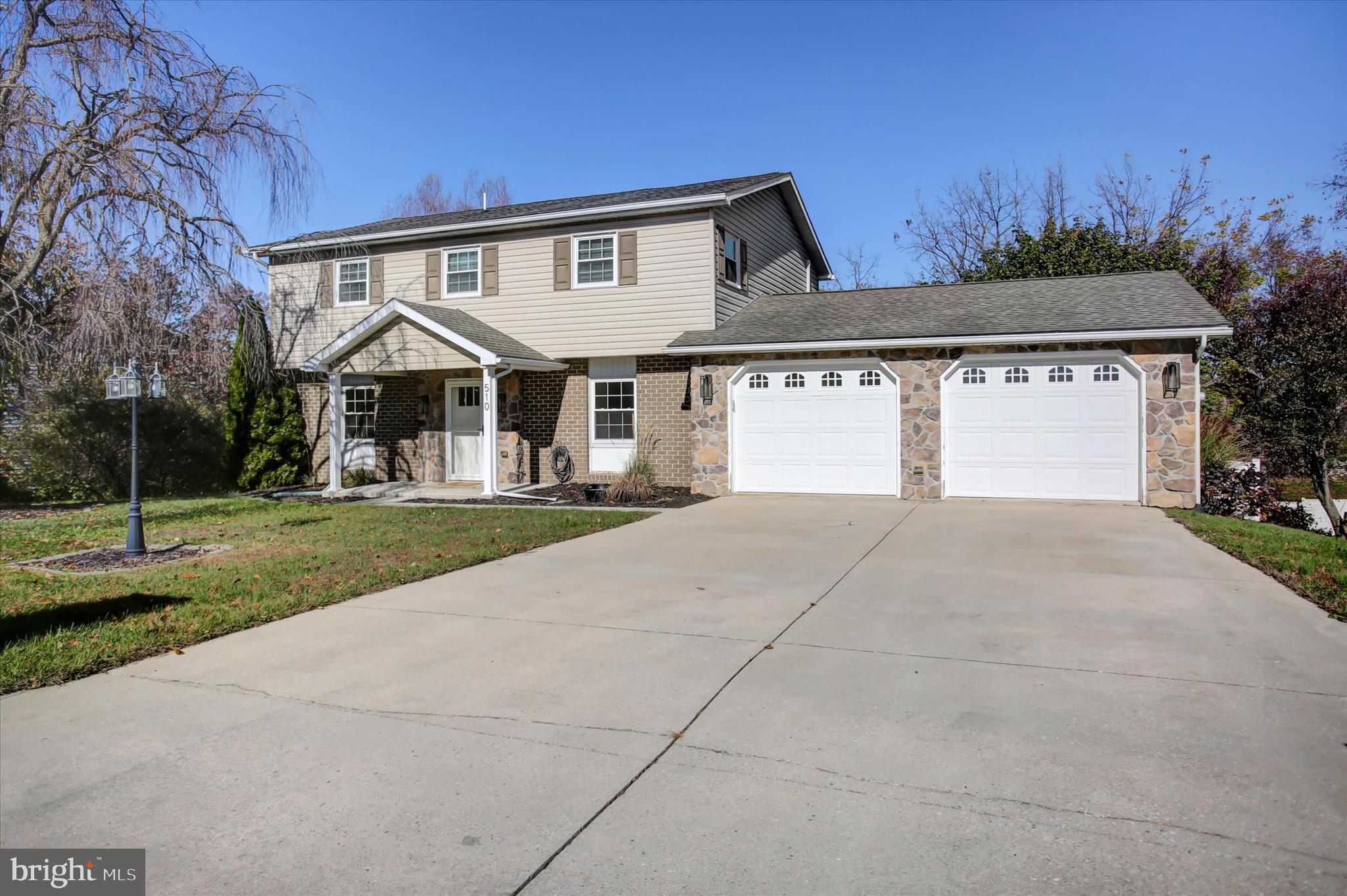 NOTTINGHAM DRIVE - Residential Lease