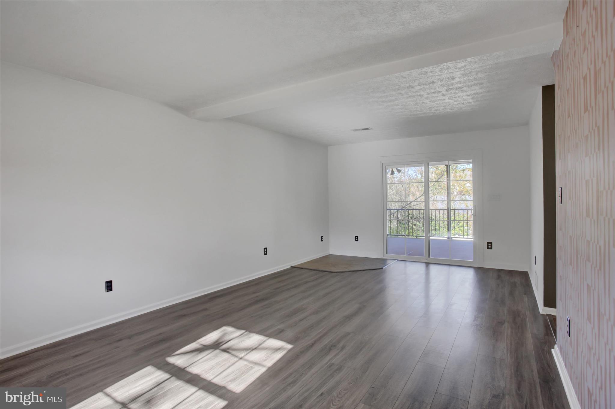 NOTTINGHAM DRIVE - Residential Lease