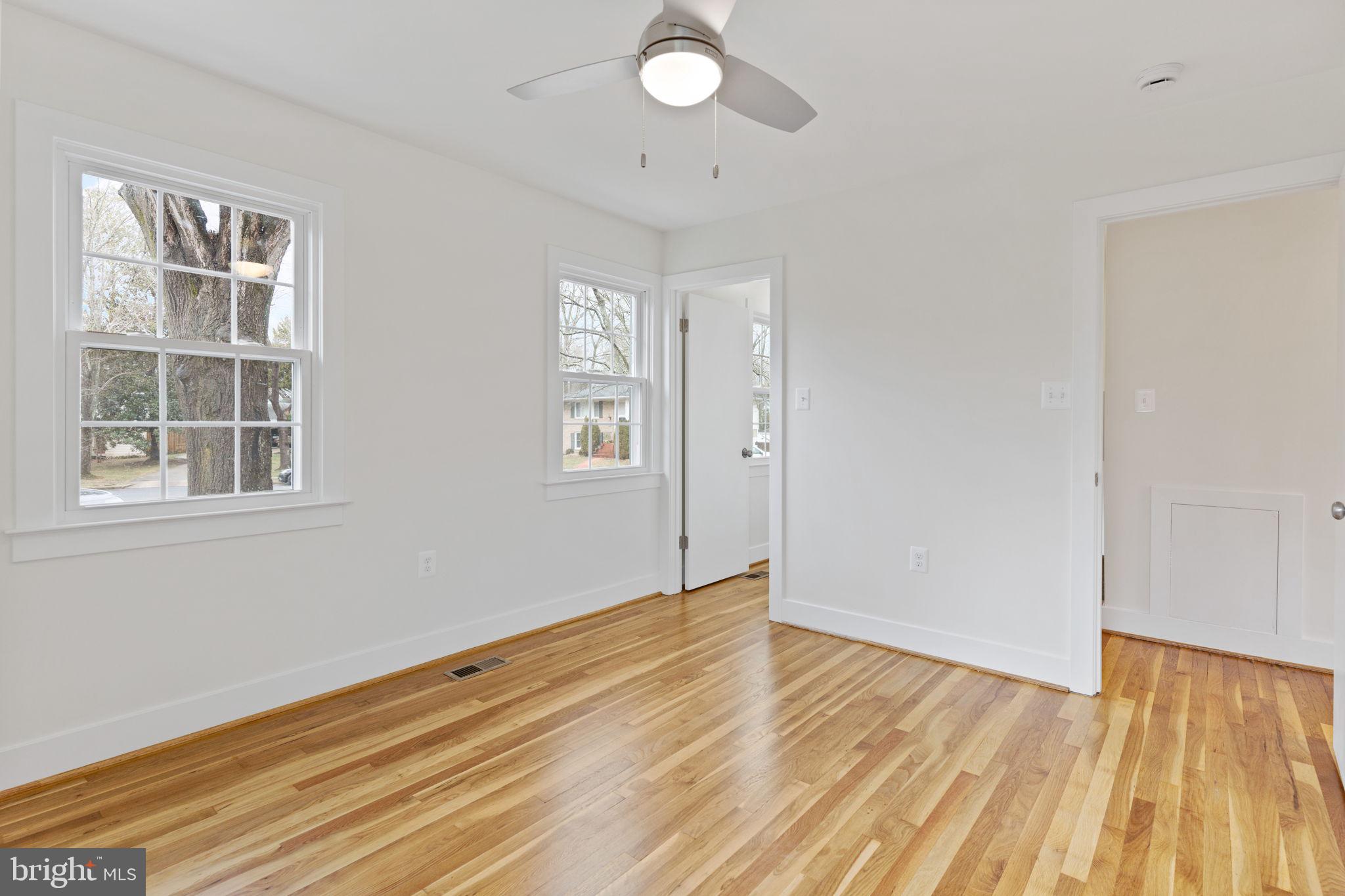 RIVERSIDE PARK HESSICK - Residential