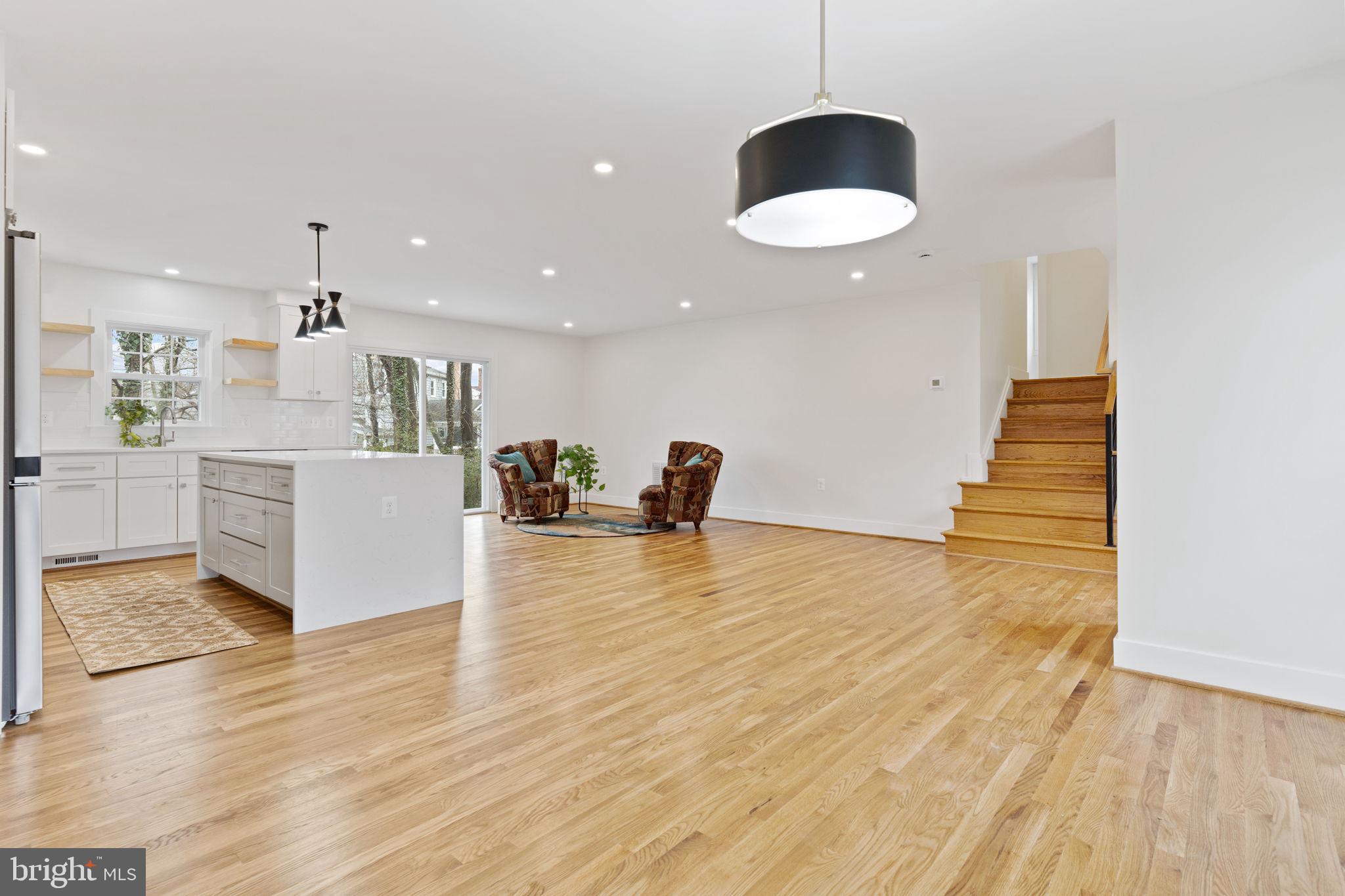 RIVERSIDE PARK HESSICK - Residential