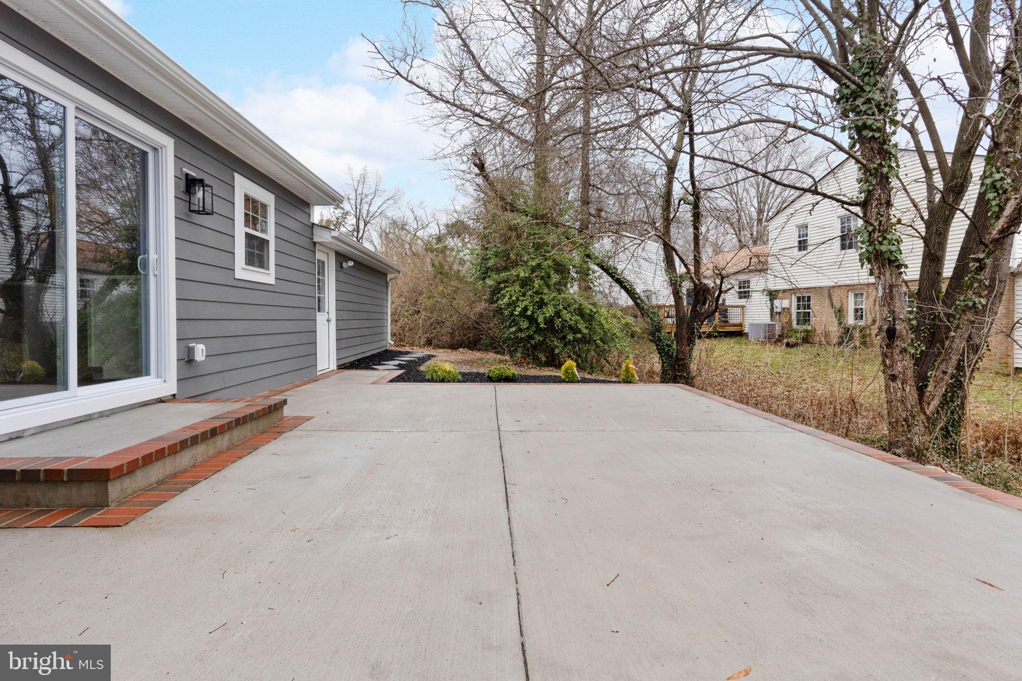 RIVERSIDE PARK HESSICK - Residential