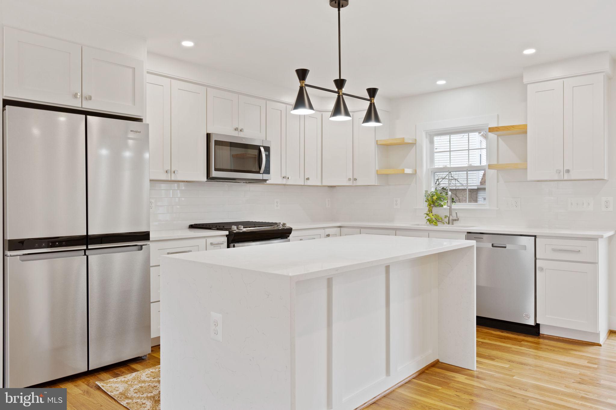 RIVERSIDE PARK HESSICK - Residential