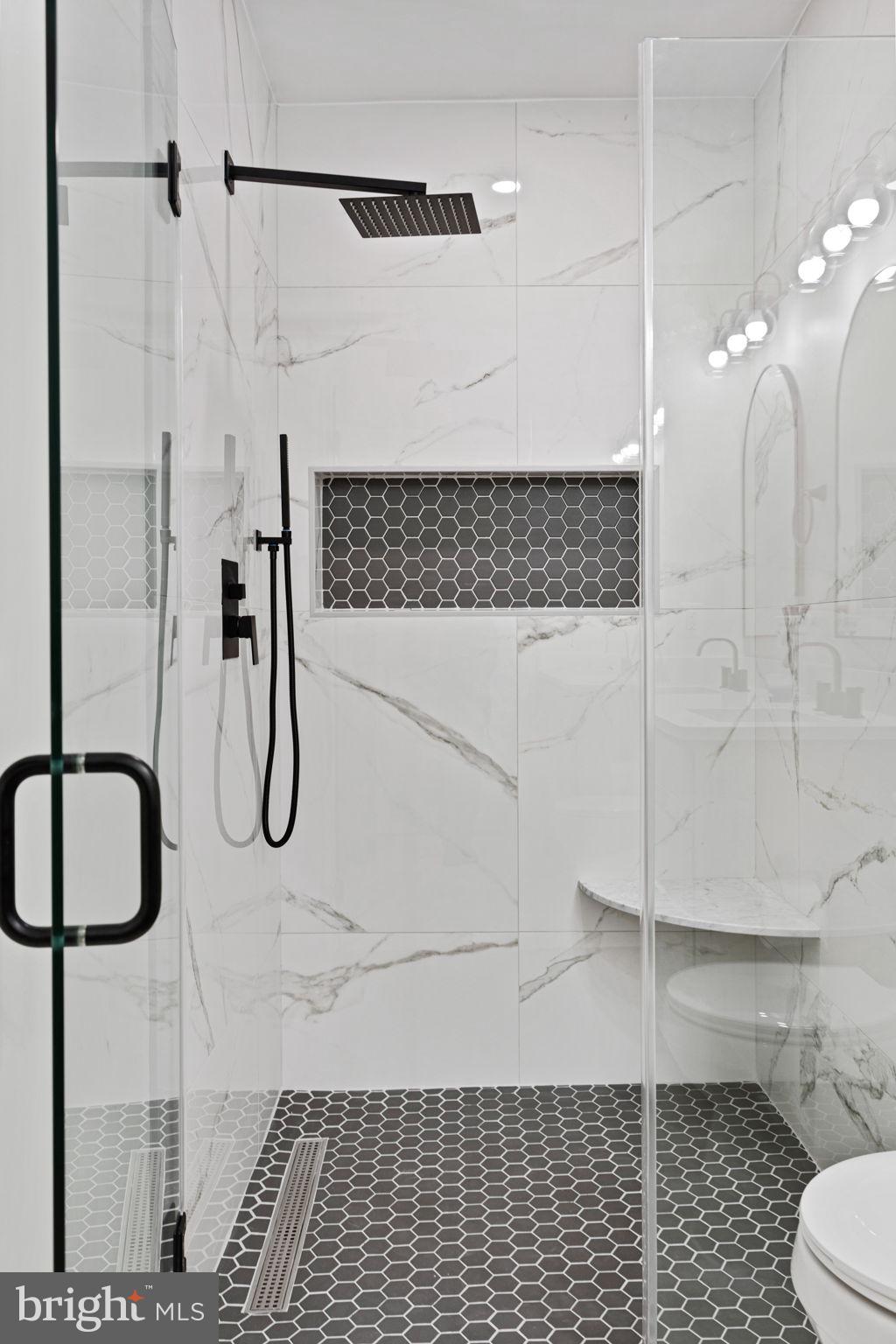 RIVERSIDE PARK HESSICK - Residential