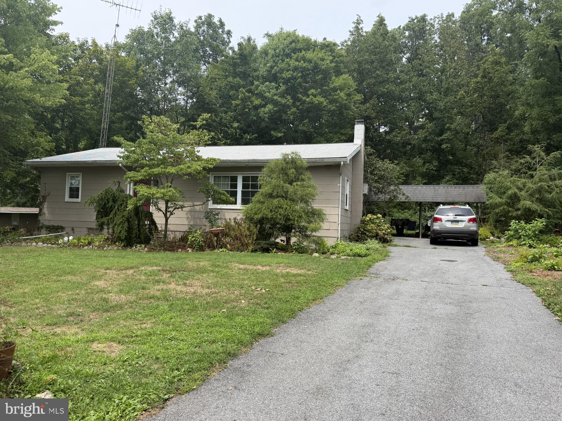 117 LAKESIDE DRIVE