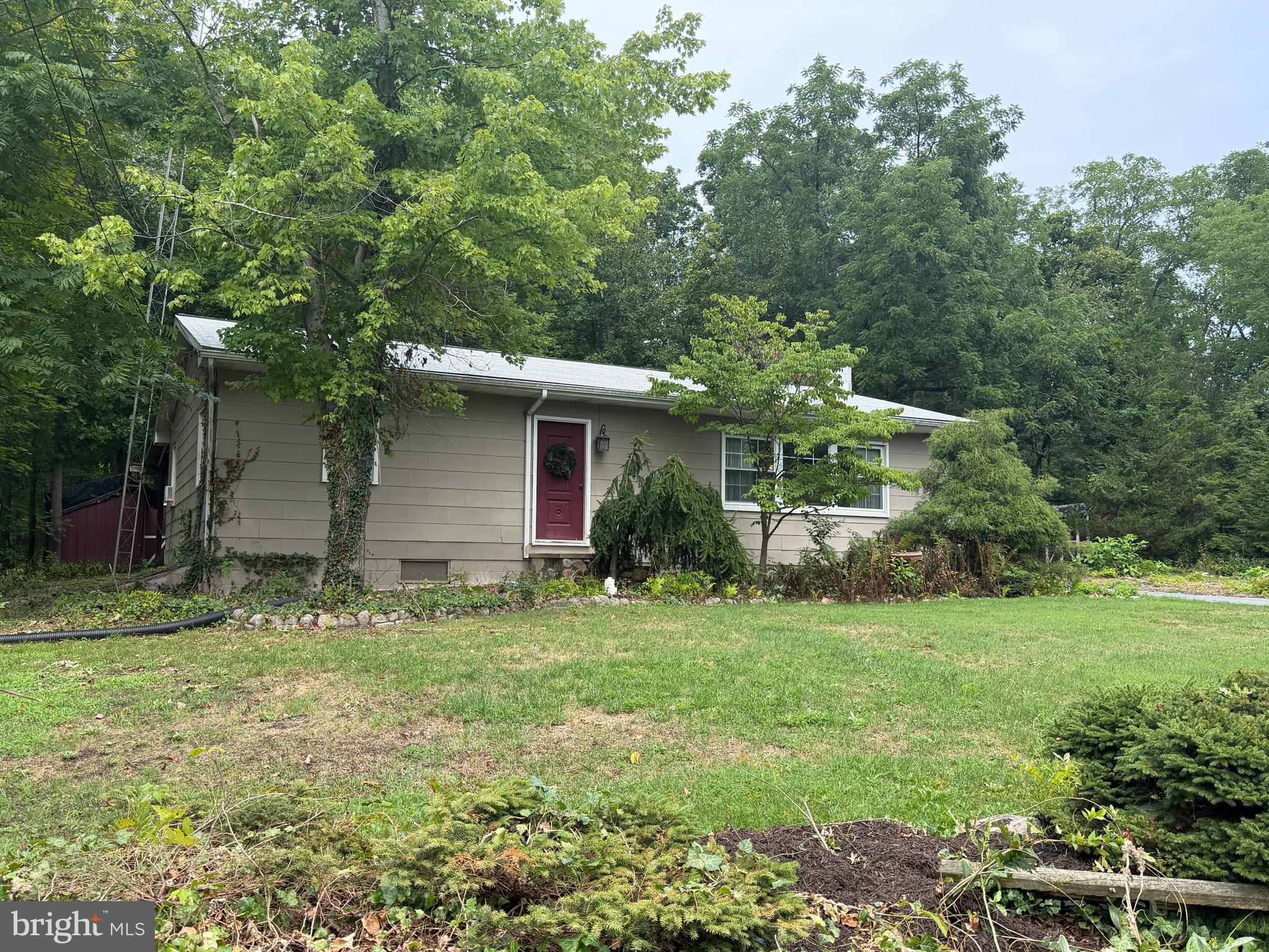 117 LAKESIDE DRIVE