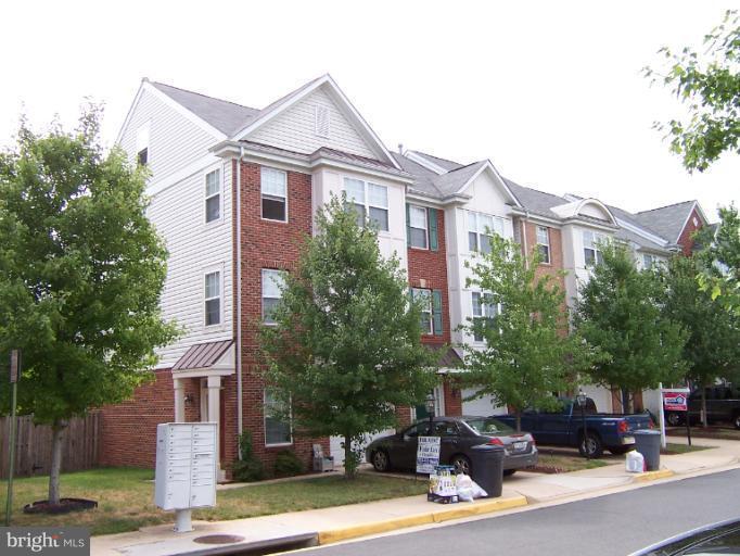 OLDE FRANCONIA - Residential Lease