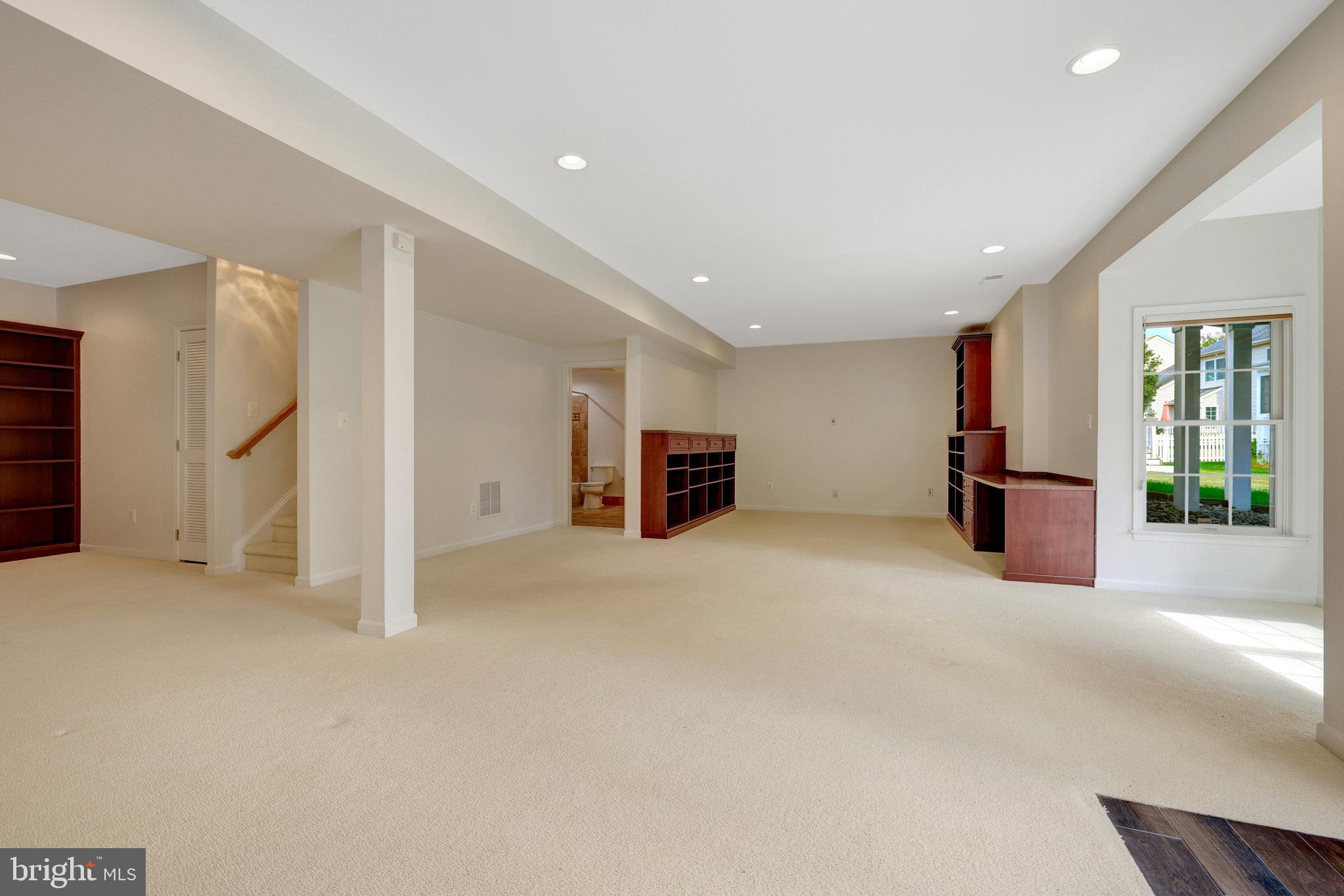 HUNT-BELMONT CNTRY CLUB - Residential