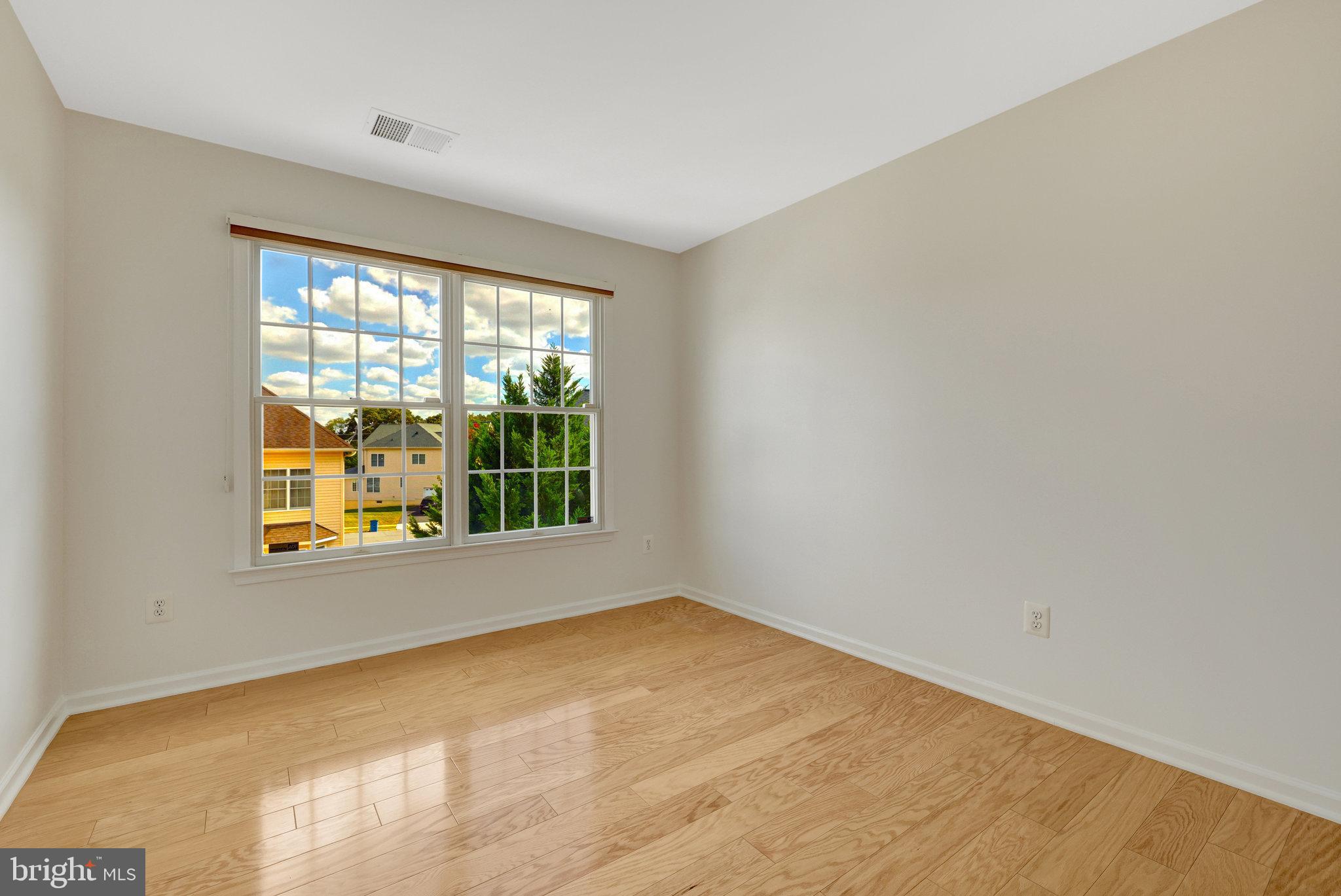 HUNT-BELMONT CNTRY CLUB - Residential