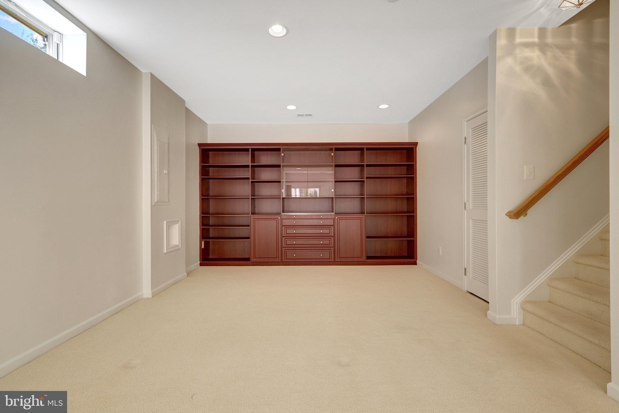 HUNT-BELMONT CNTRY CLUB - Residential