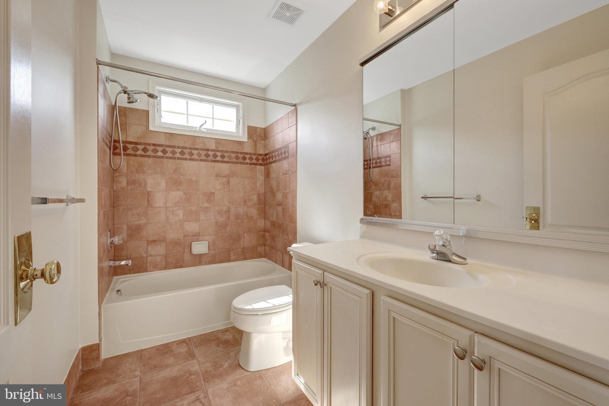 HUNT-BELMONT CNTRY CLUB - Residential