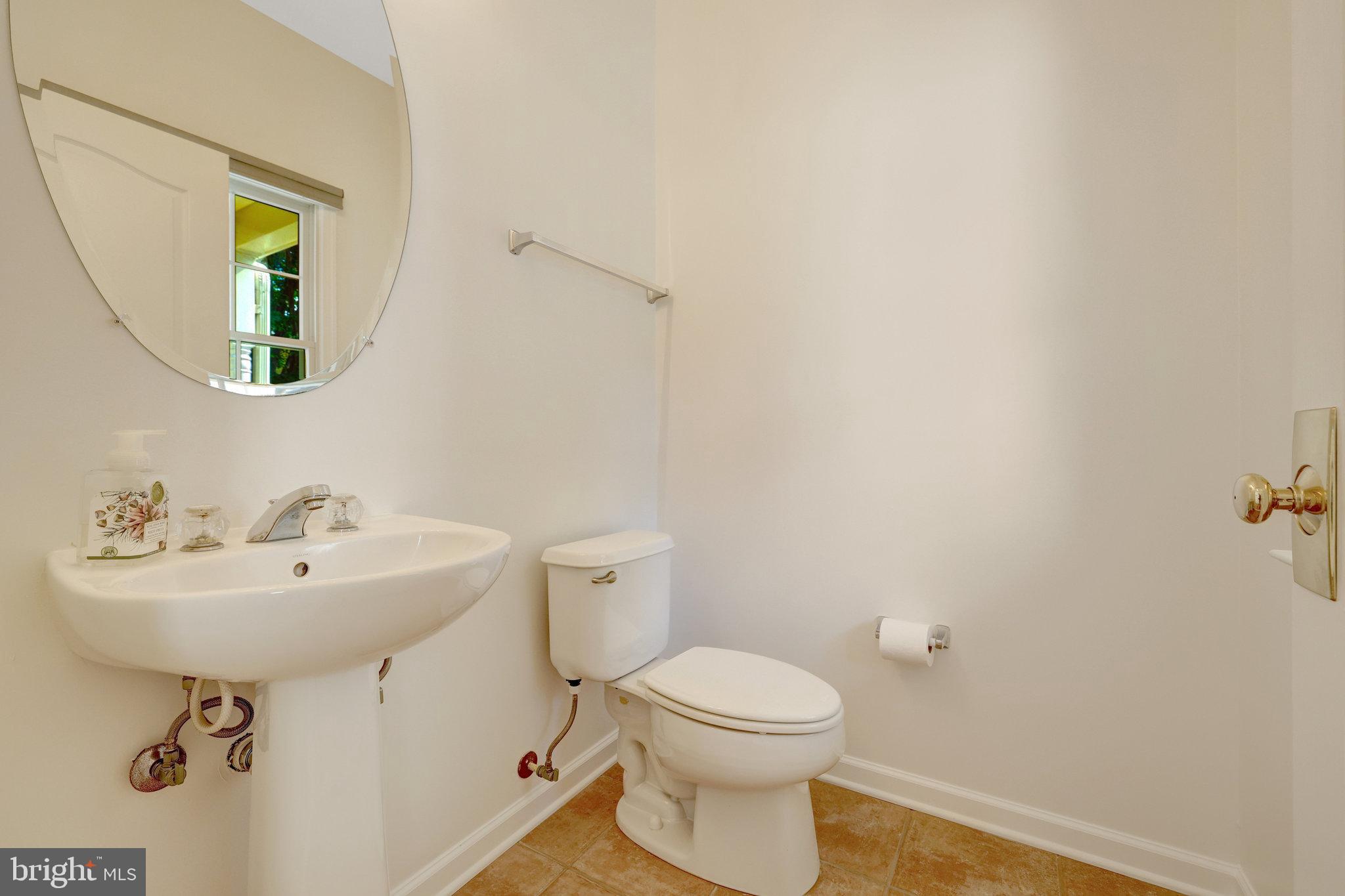 HUNT-BELMONT CNTRY CLUB - Residential