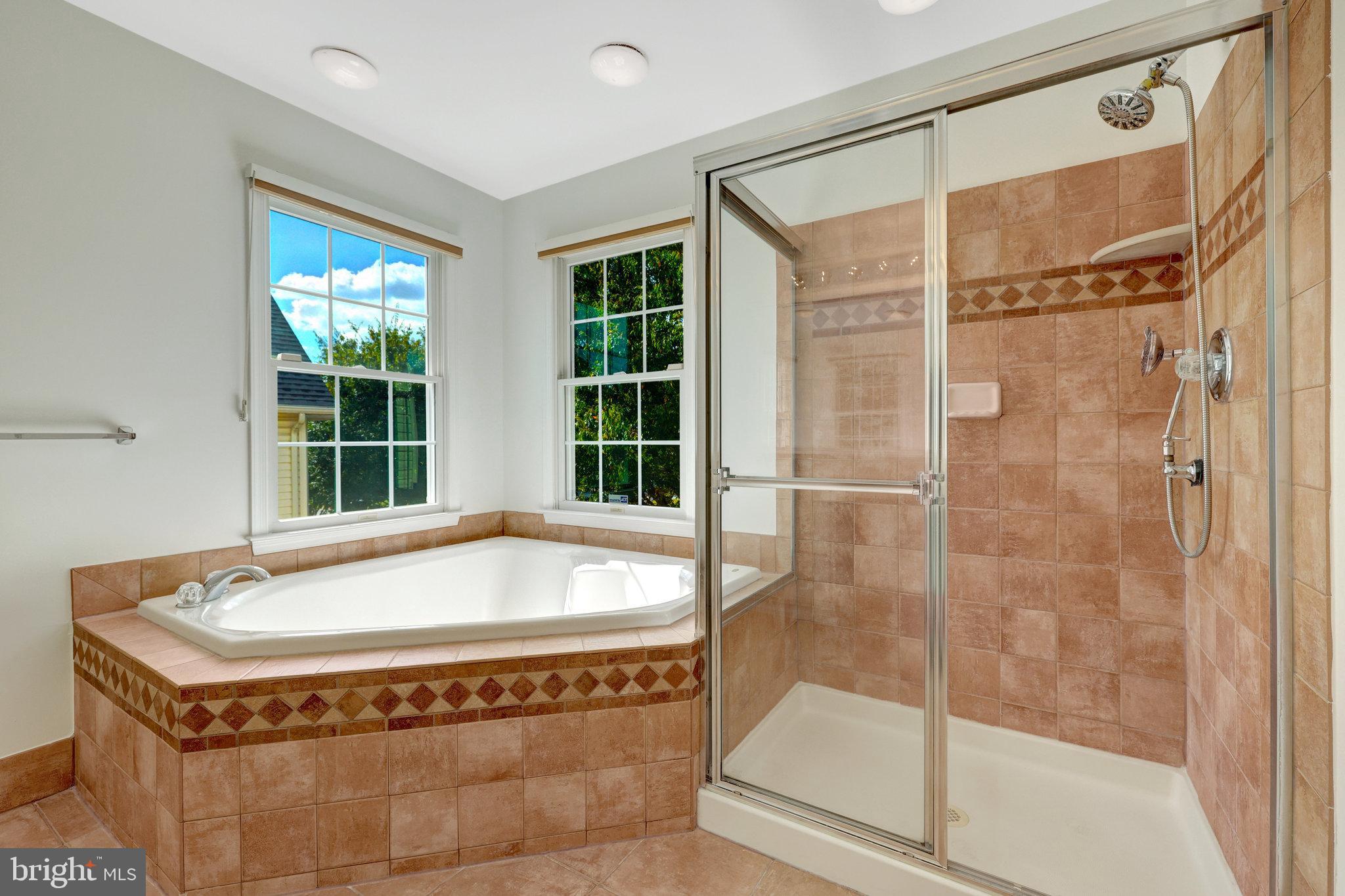 HUNT-BELMONT CNTRY CLUB - Residential