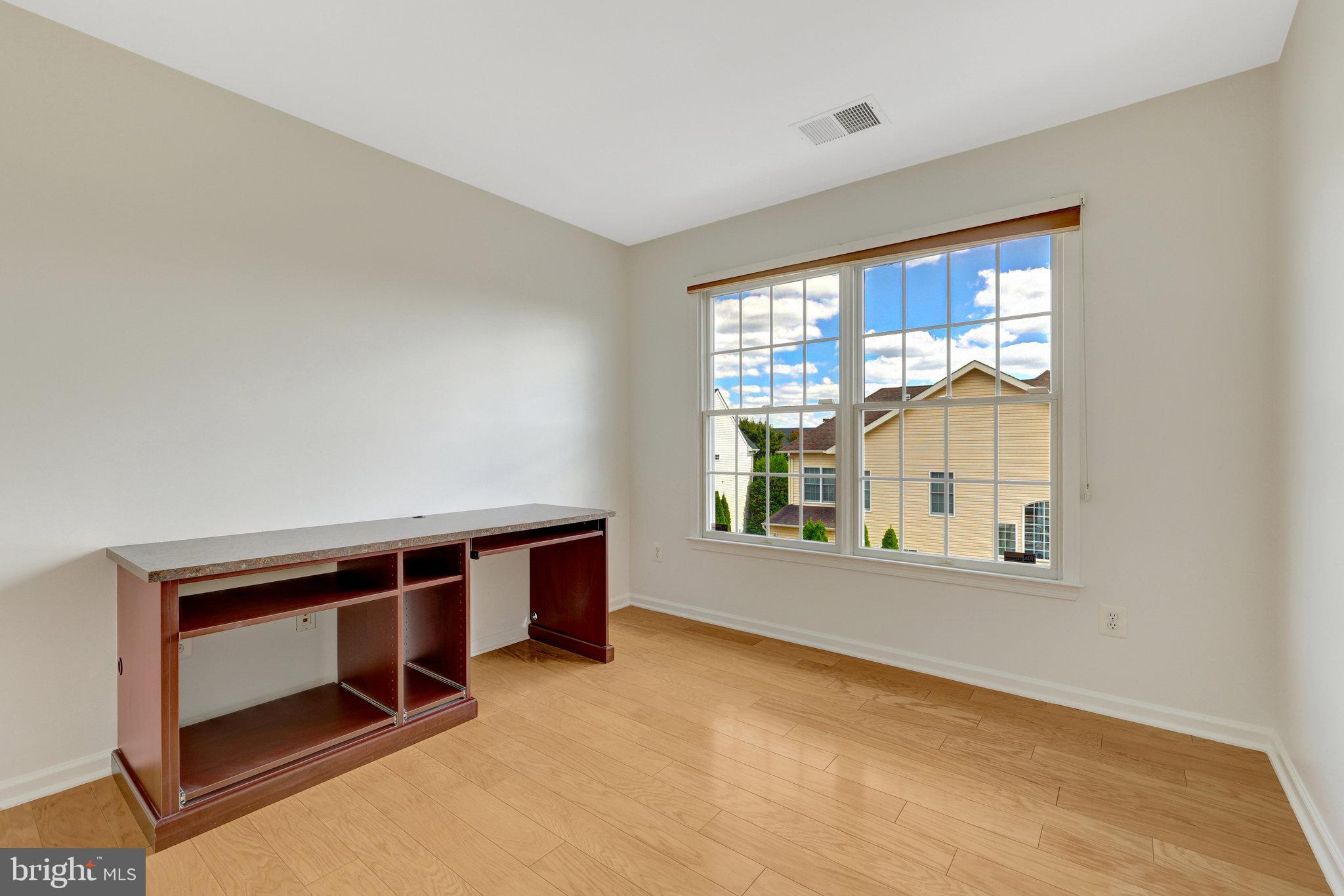 HUNT-BELMONT CNTRY CLUB - Residential