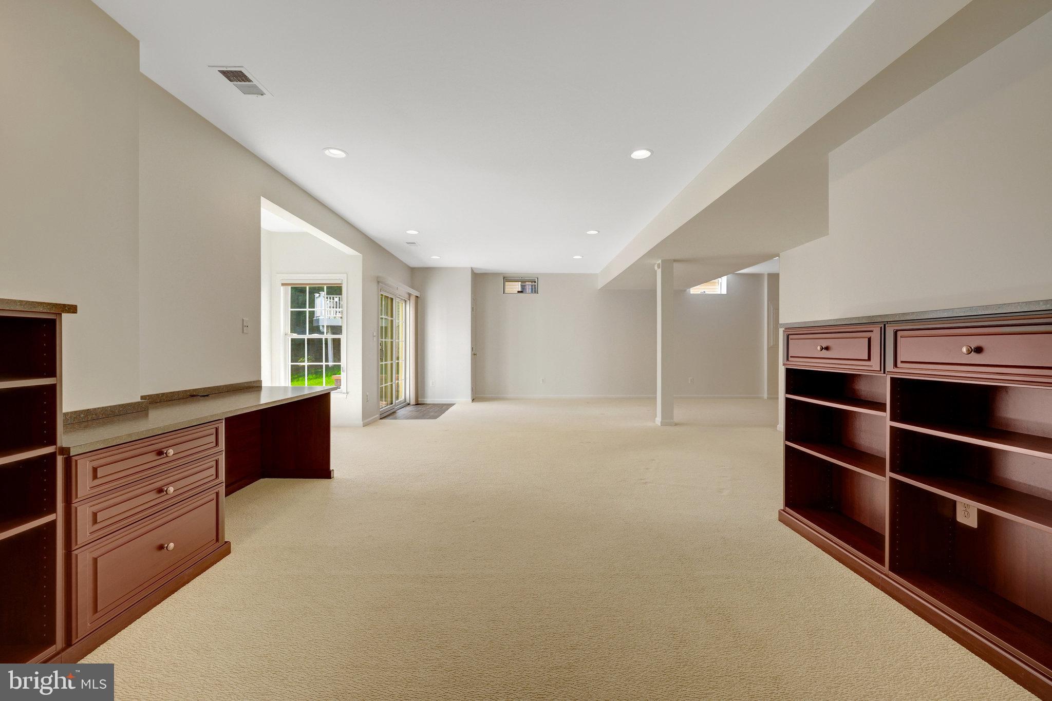 HUNT-BELMONT CNTRY CLUB - Residential