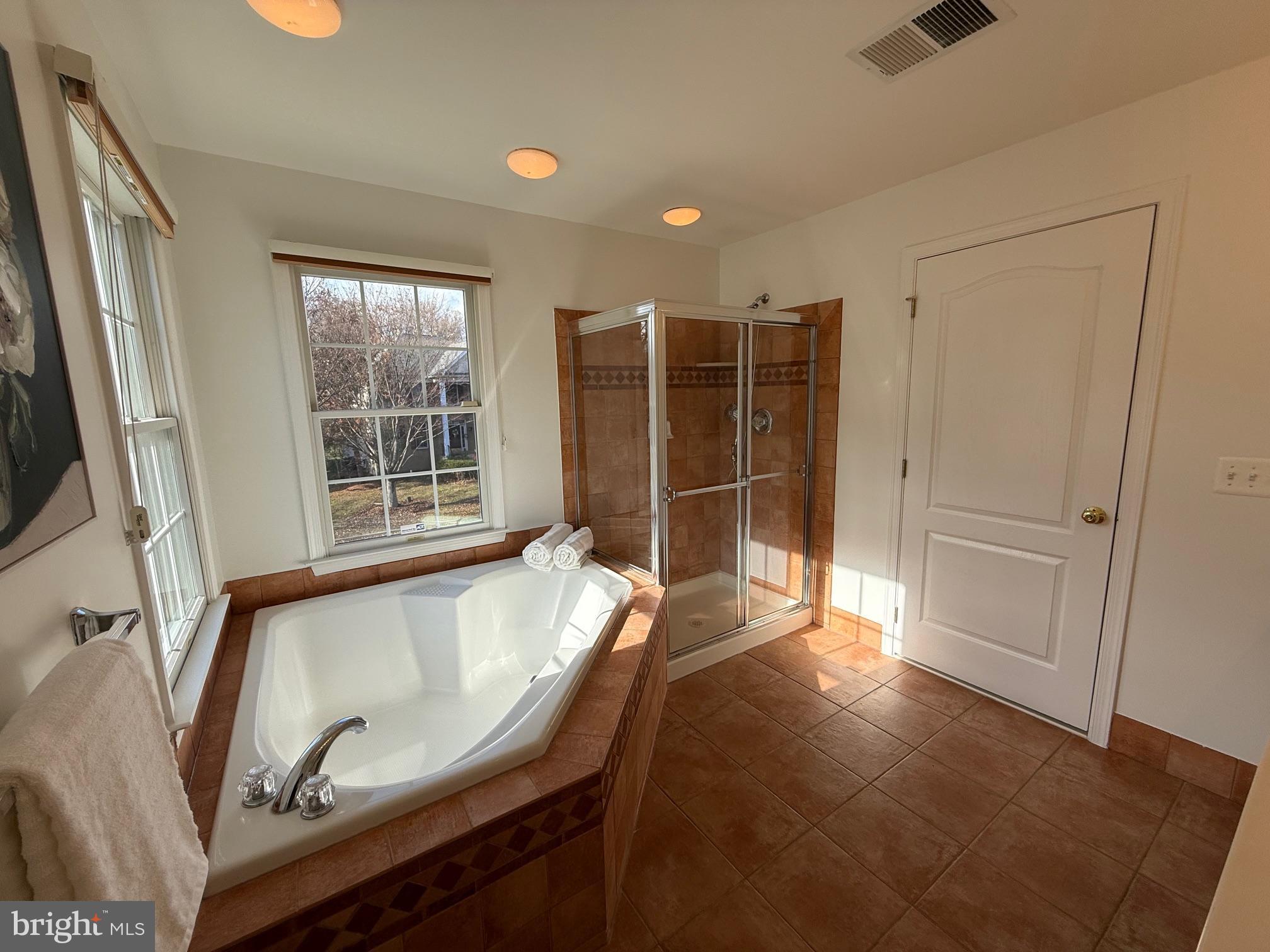 HUNT-BELMONT CNTRY CLUB - Residential