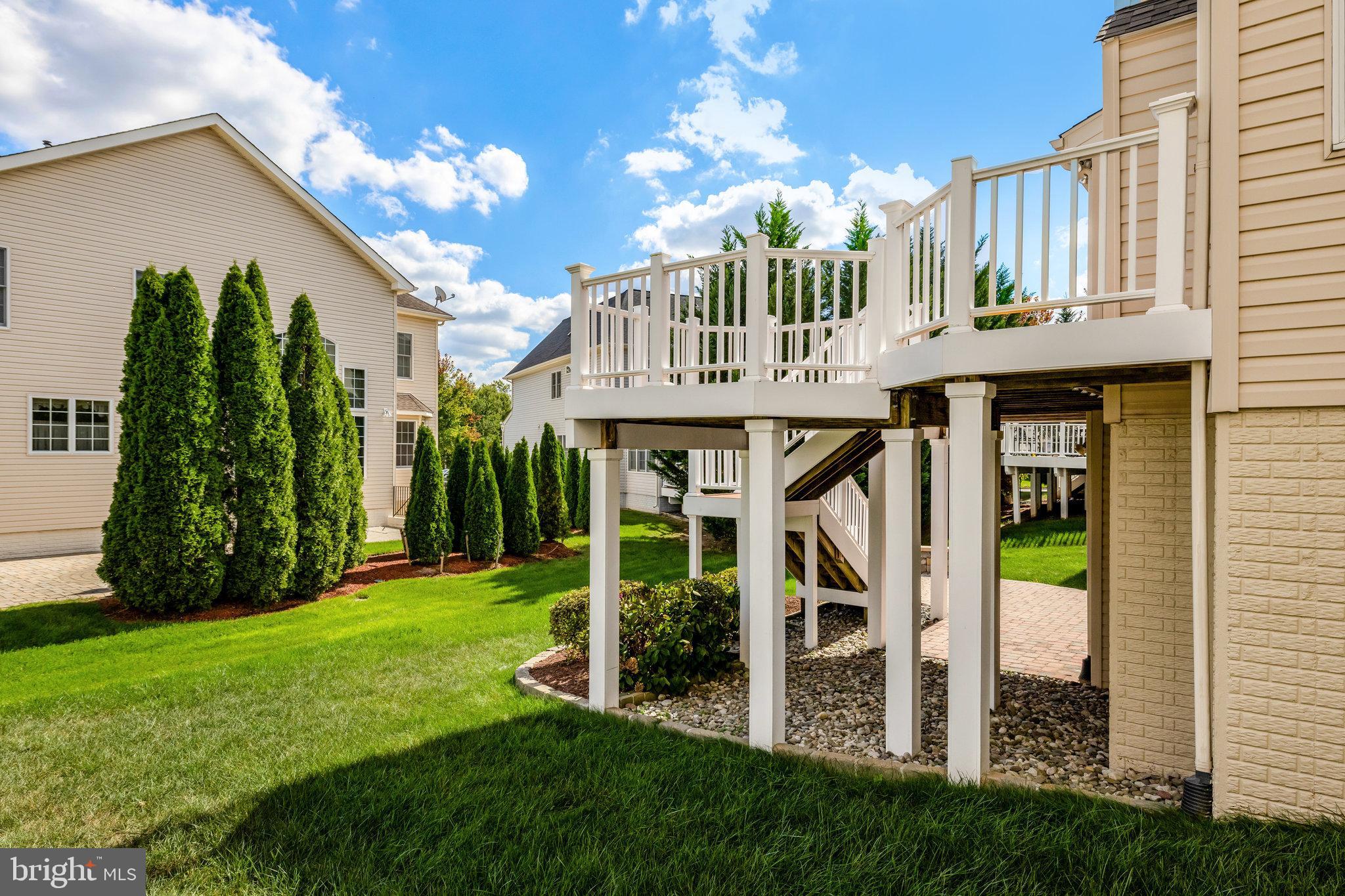 HUNT-BELMONT CNTRY CLUB - Residential