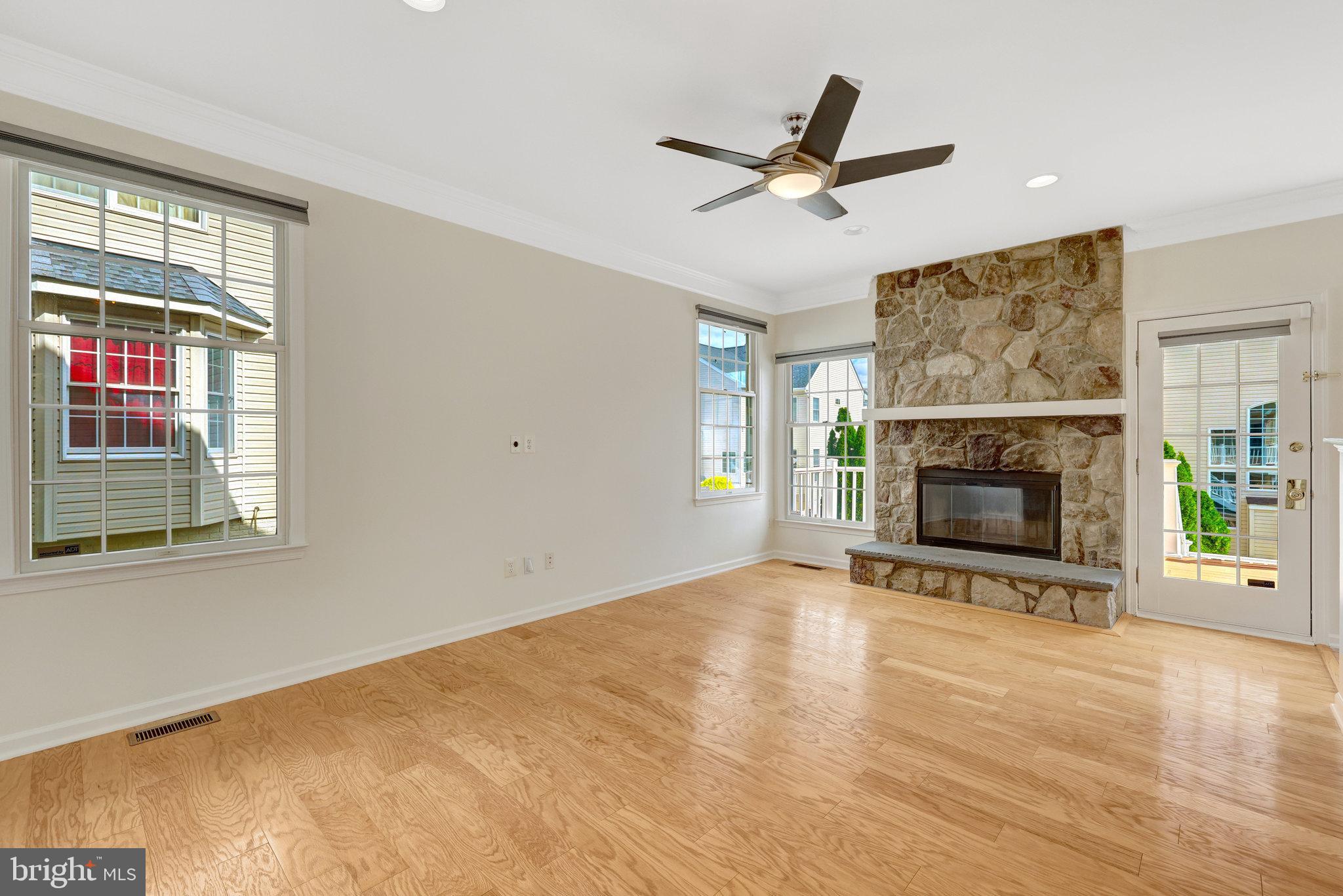 HUNT-BELMONT CNTRY CLUB - Residential