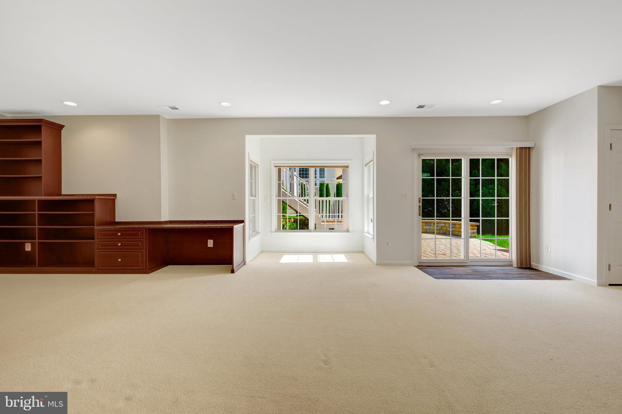 HUNT-BELMONT CNTRY CLUB - Residential