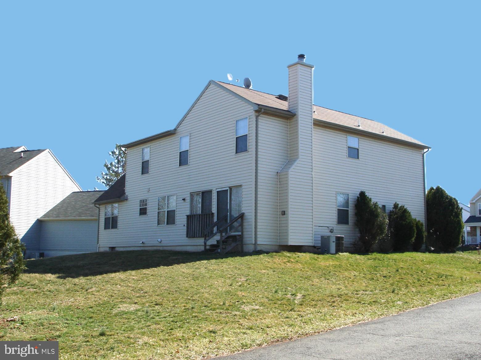 EMERALD CHASE - Residential Lease