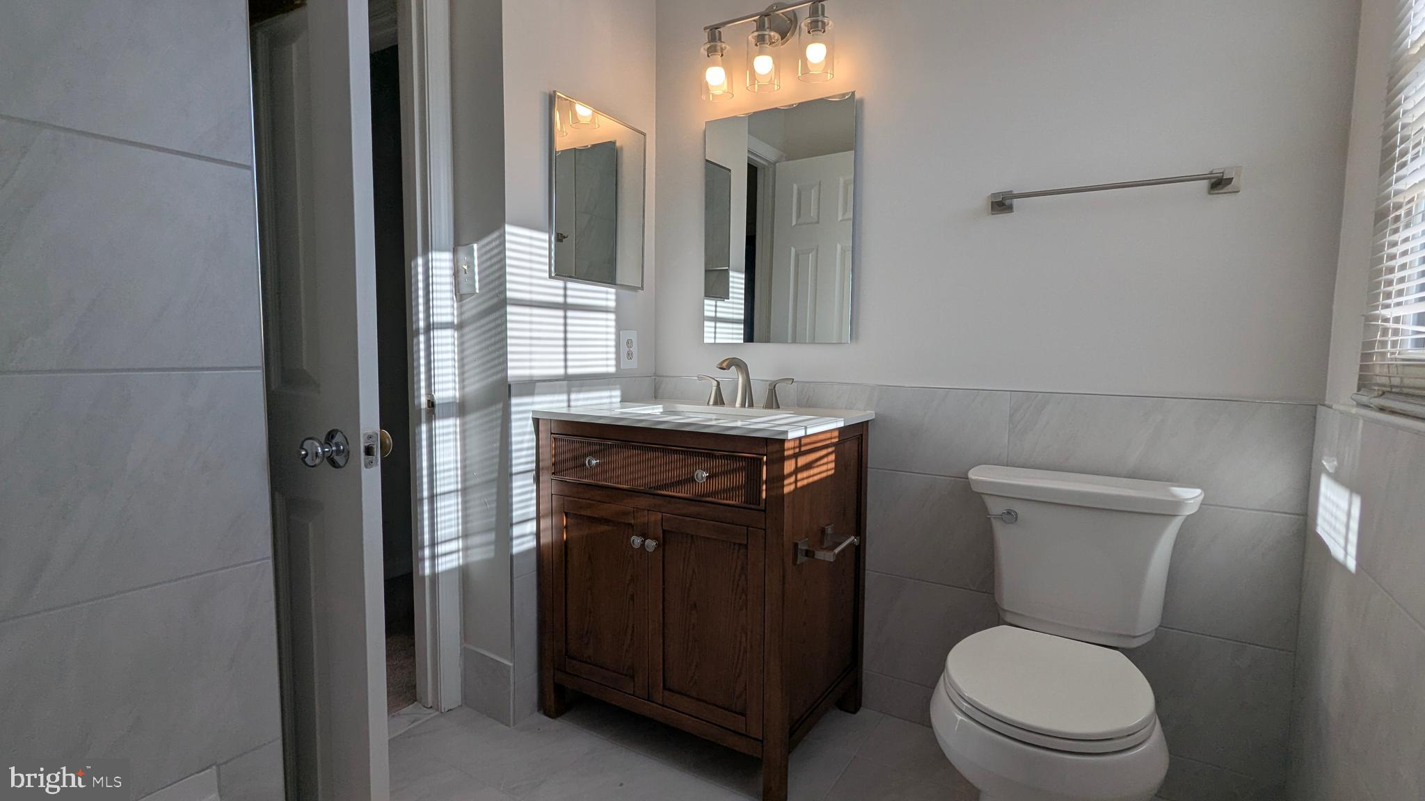 EMERALD CHASE - Residential Lease