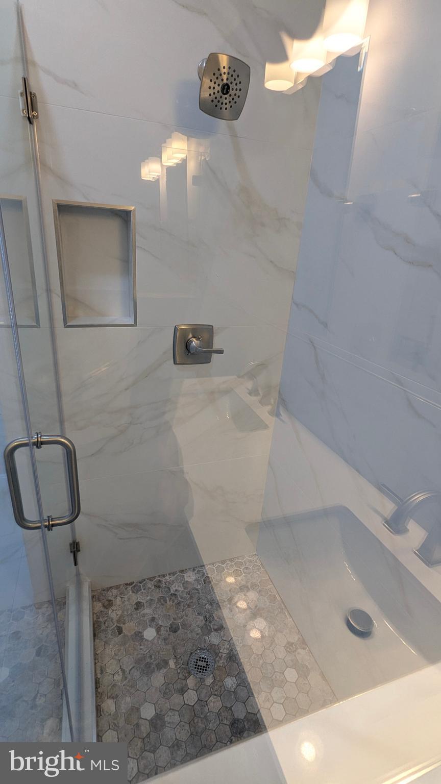 EMERALD CHASE - Residential Lease