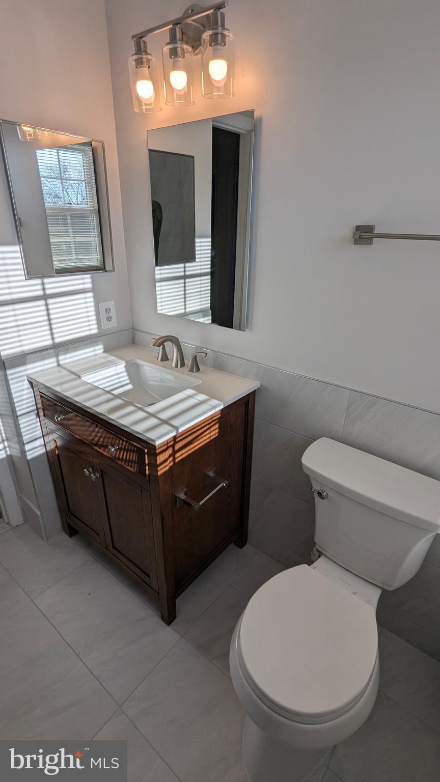 EMERALD CHASE - Residential Lease