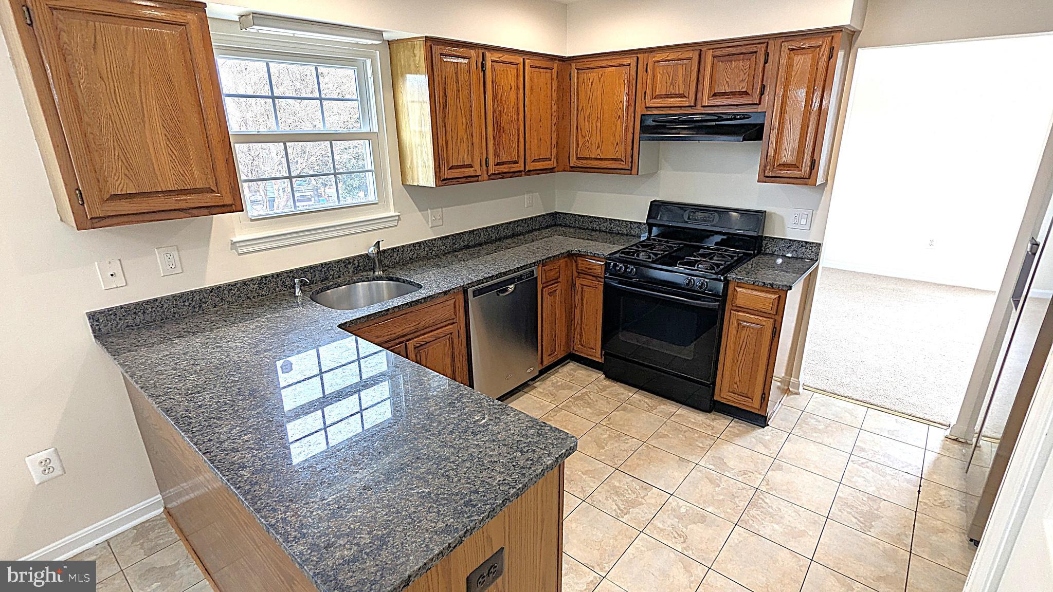 EMERALD CHASE - Residential Lease