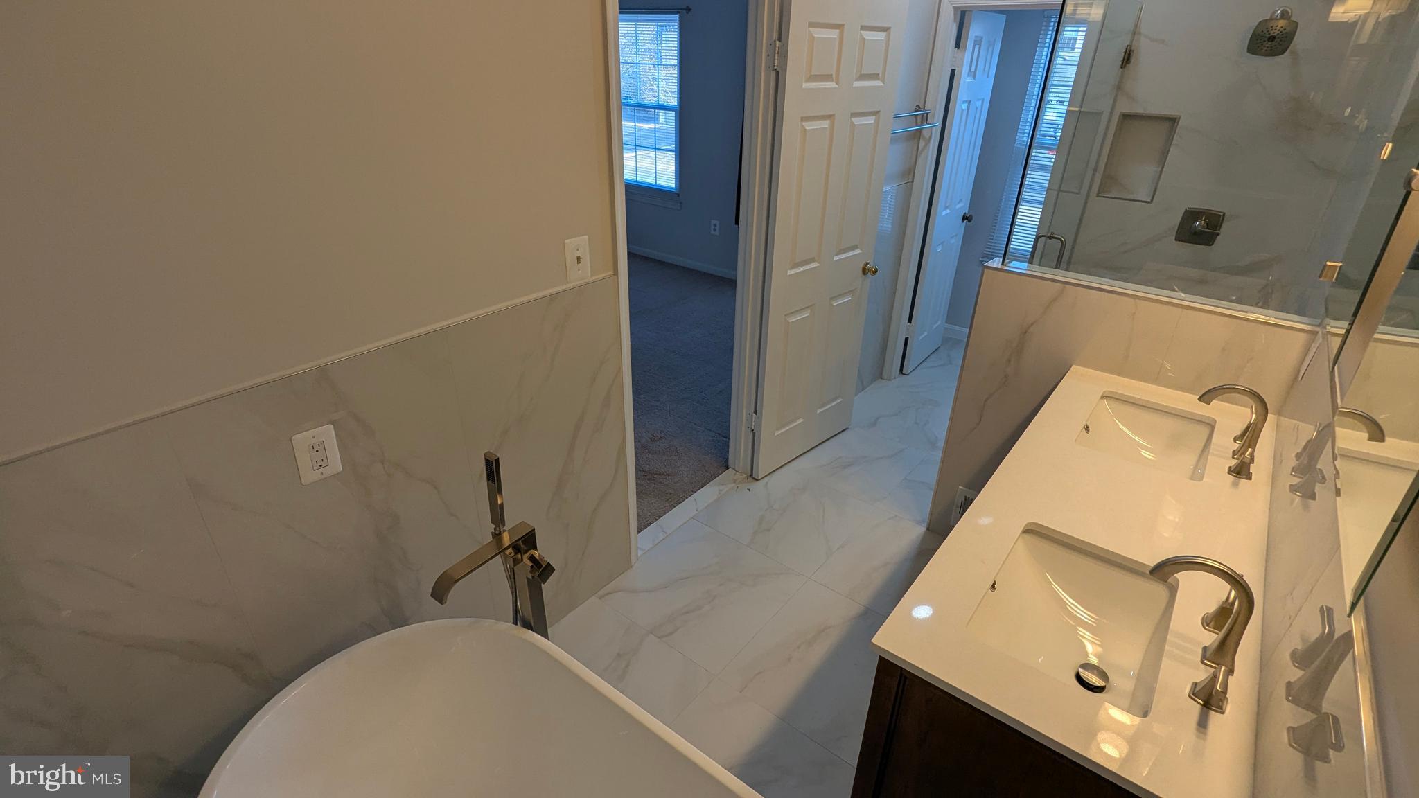 EMERALD CHASE - Residential Lease